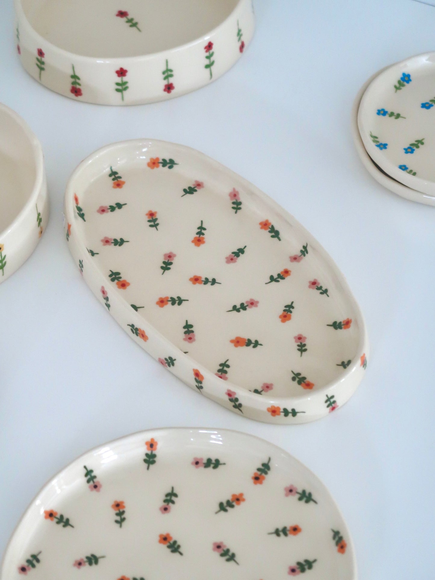 Platter with pink and orange flowers