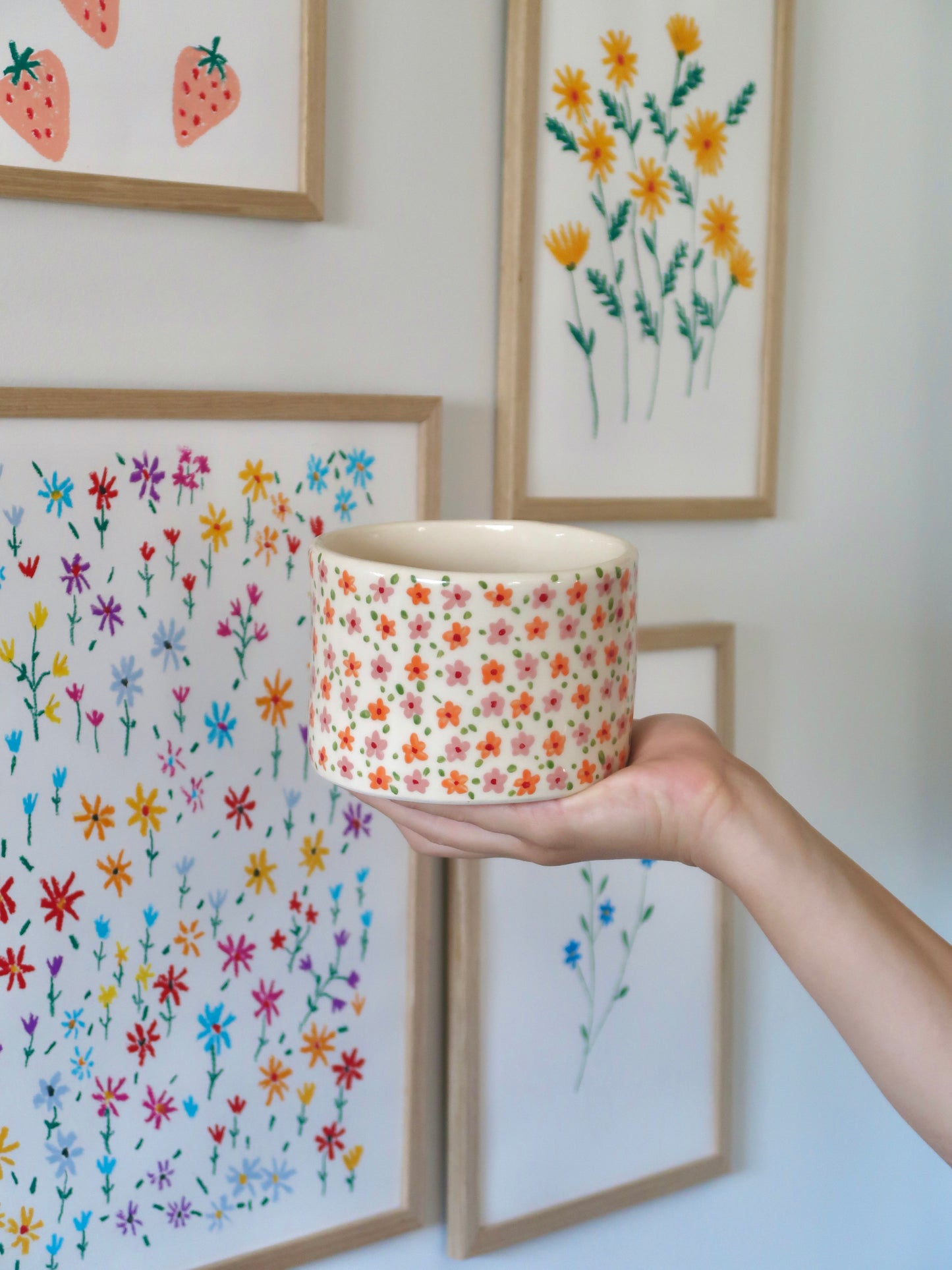 Vase with pink and orange flowers