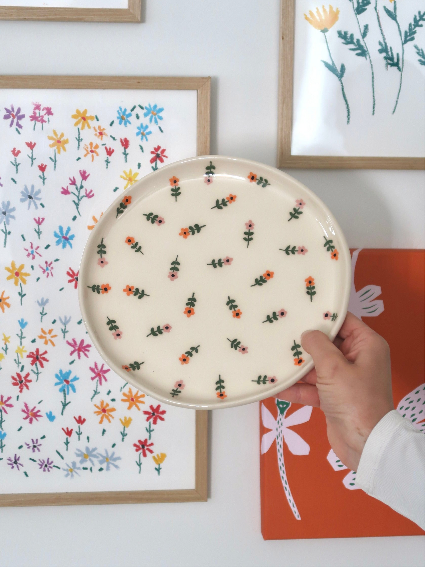 Plate with pink and orange flowers