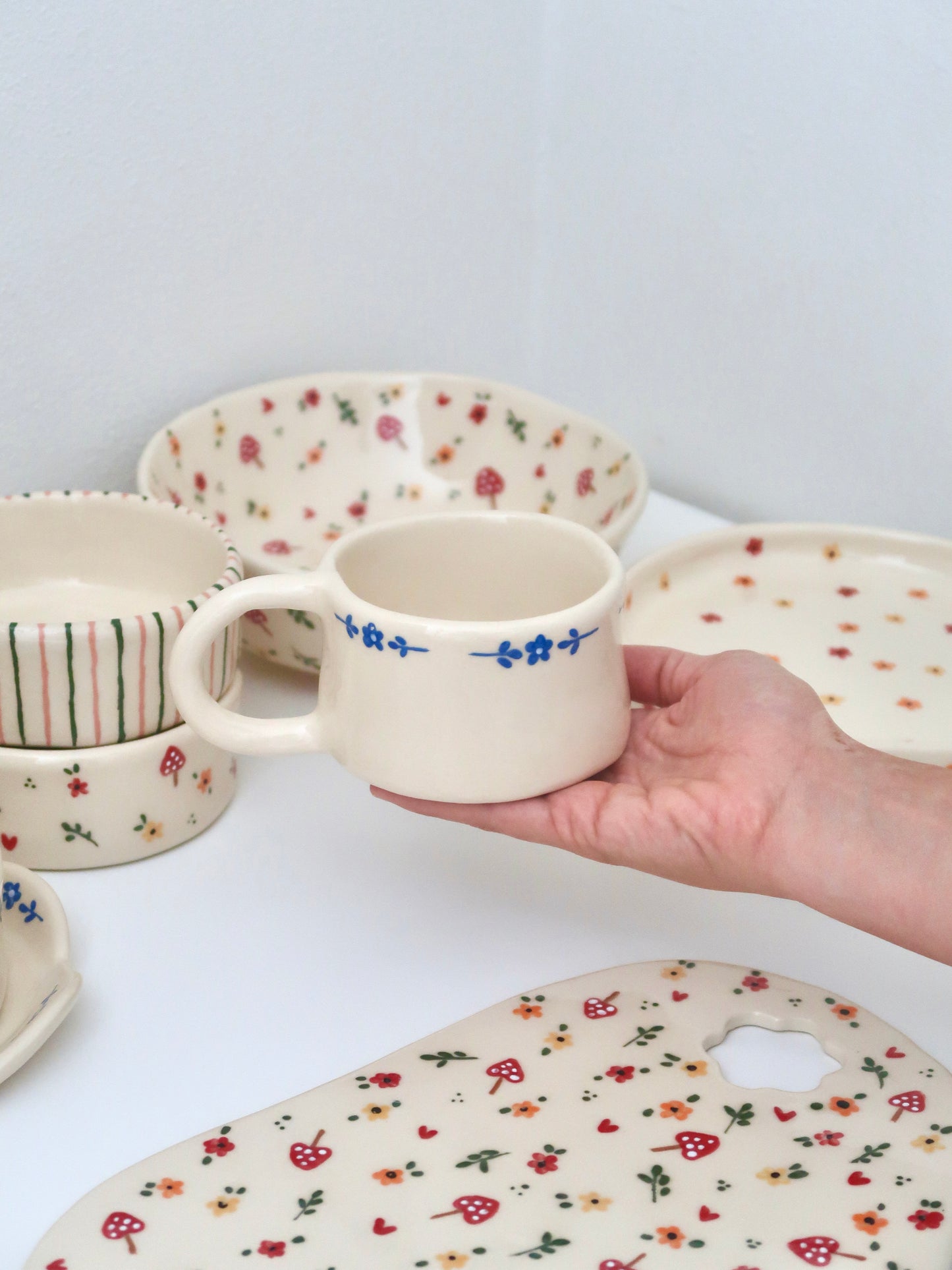 Mug with blue flowers