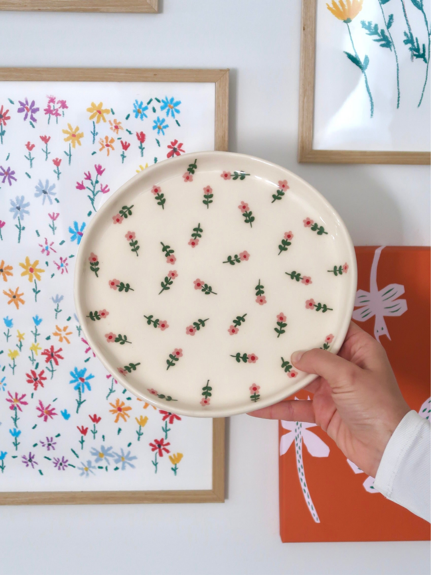Plate with pink flowers