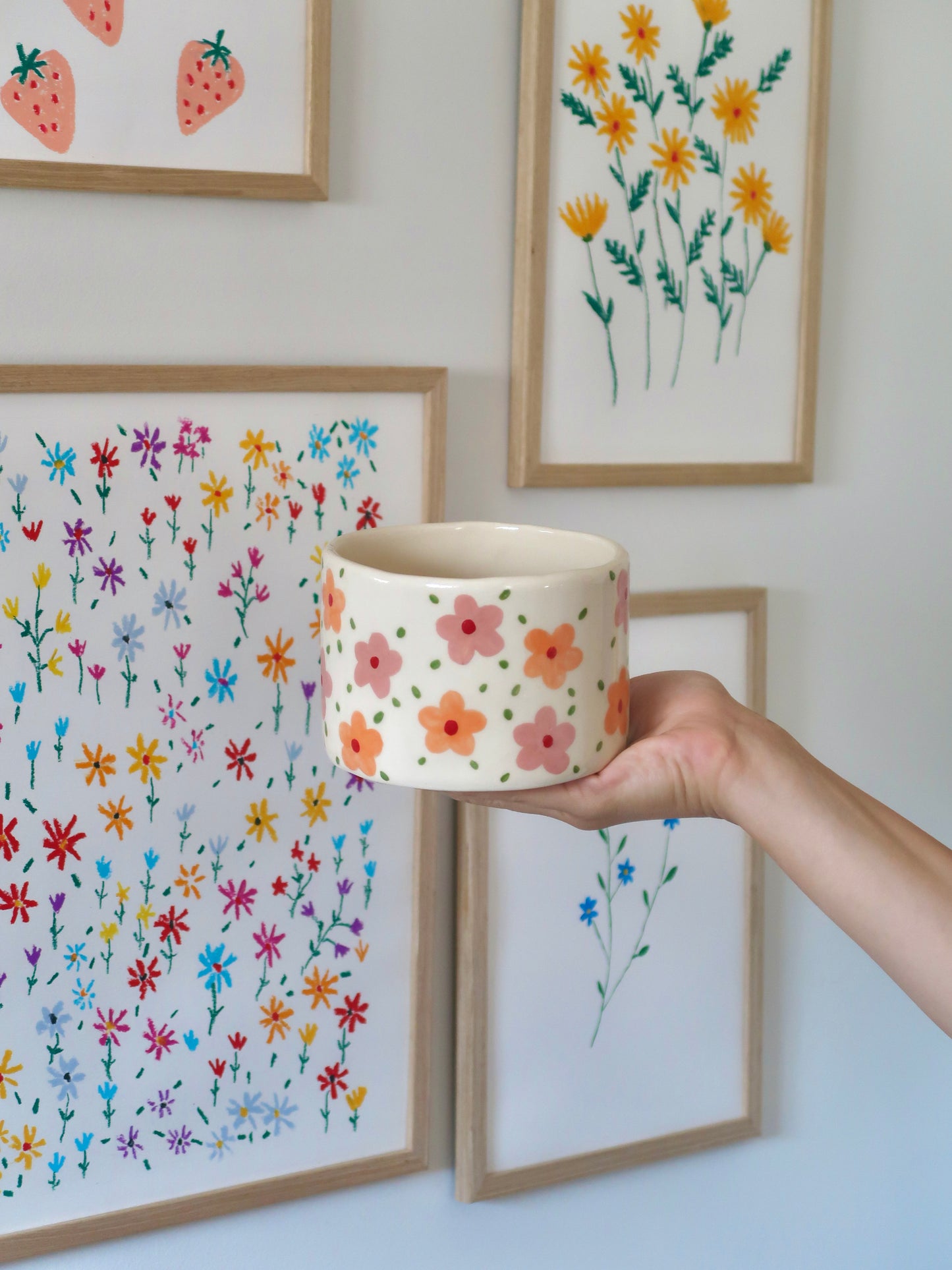 Vase with pink and orange flowers
