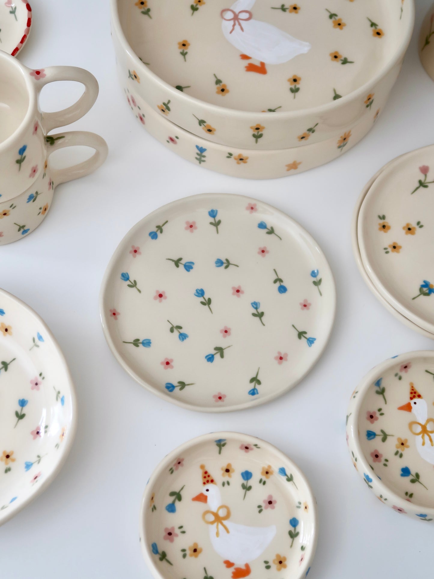 Breakfast/dessert plate with blue and pink flowers