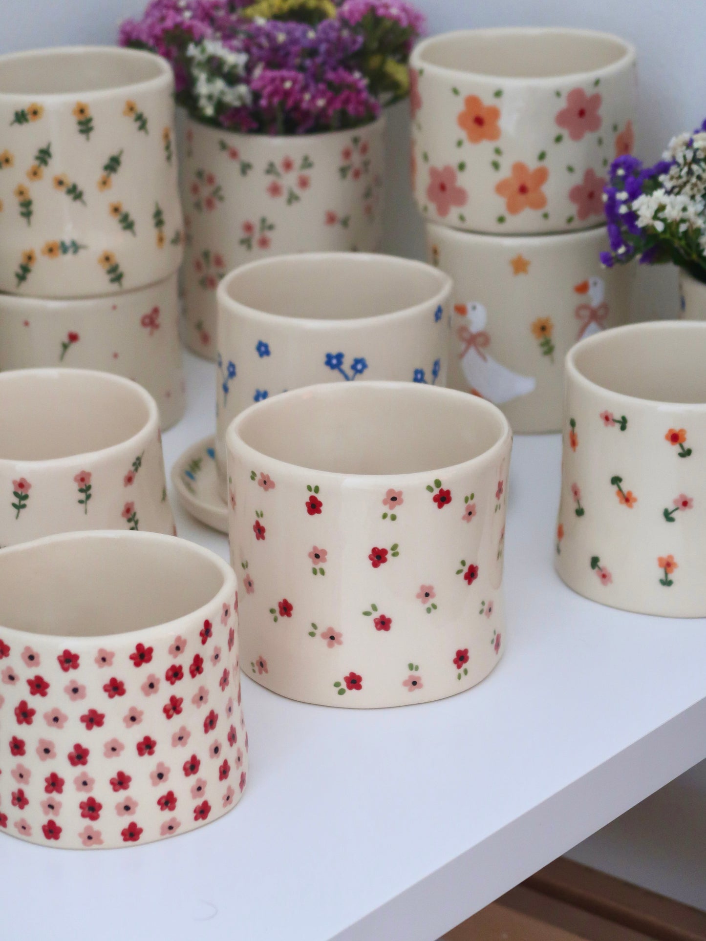 Vase with pink and red flowers - medium size