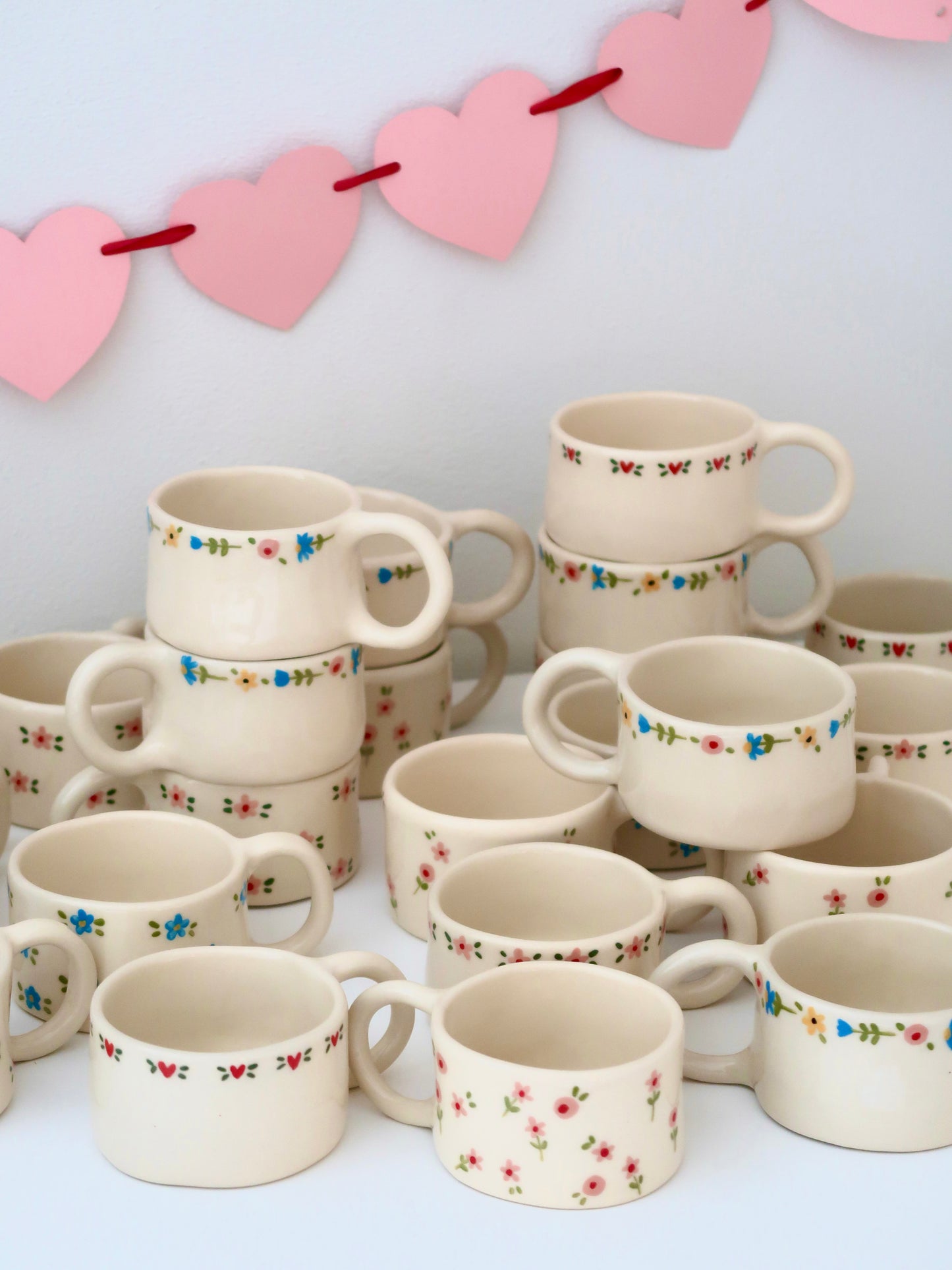 Mug with red hearts