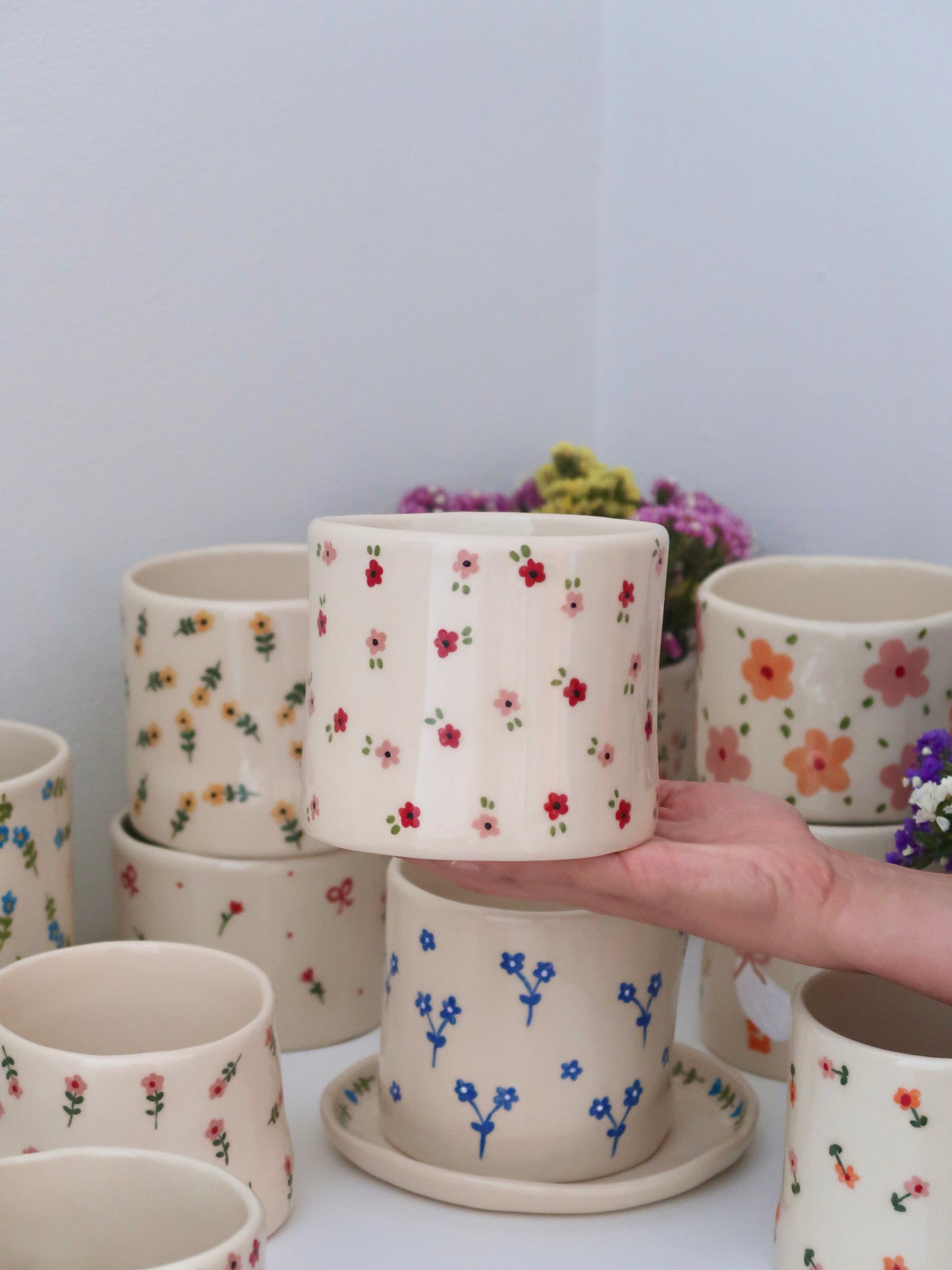 Vase with pink and red flowers - medium size