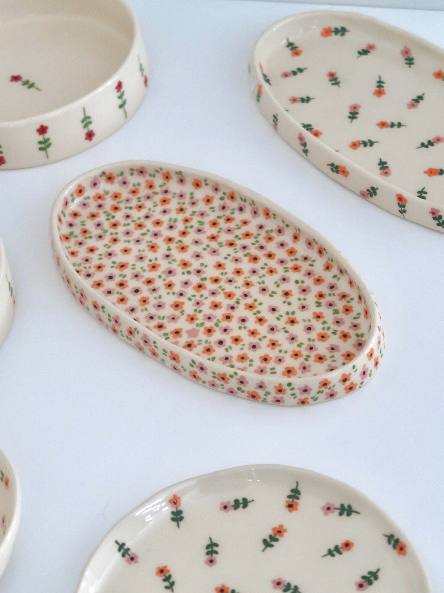 Platter with pink and orange flowers