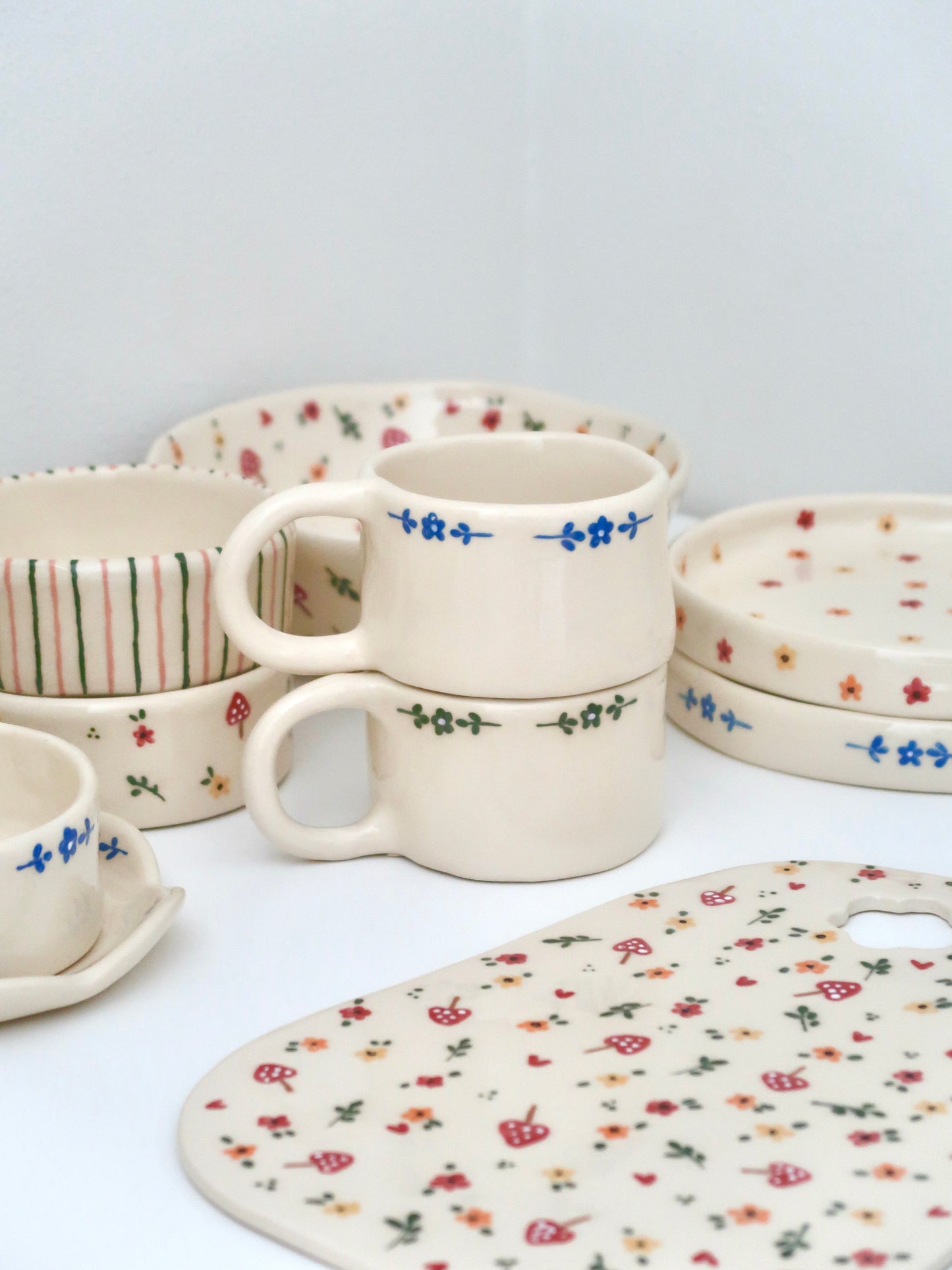 Mug with blue flowers