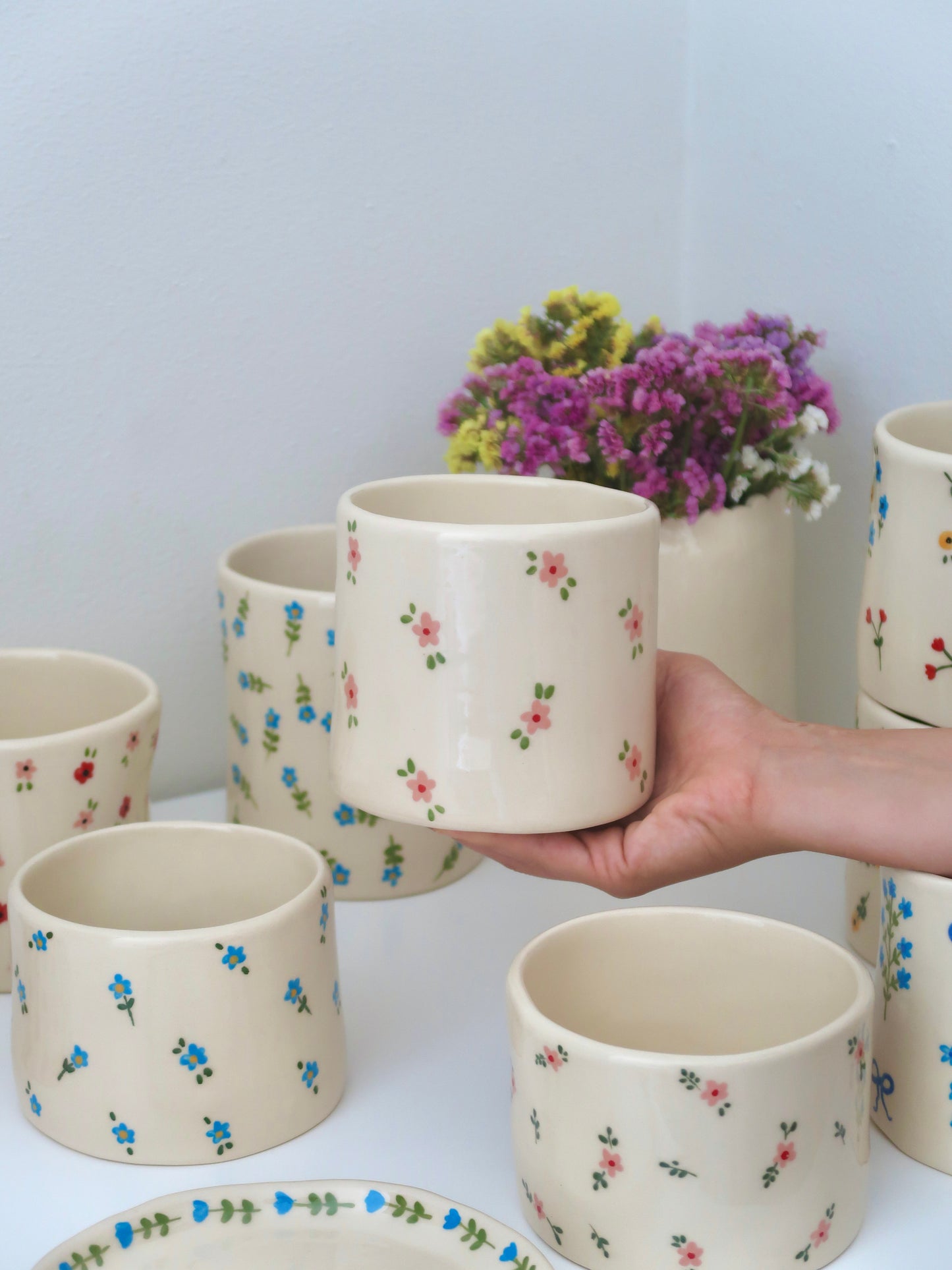 Vase with pink flowers - medium size