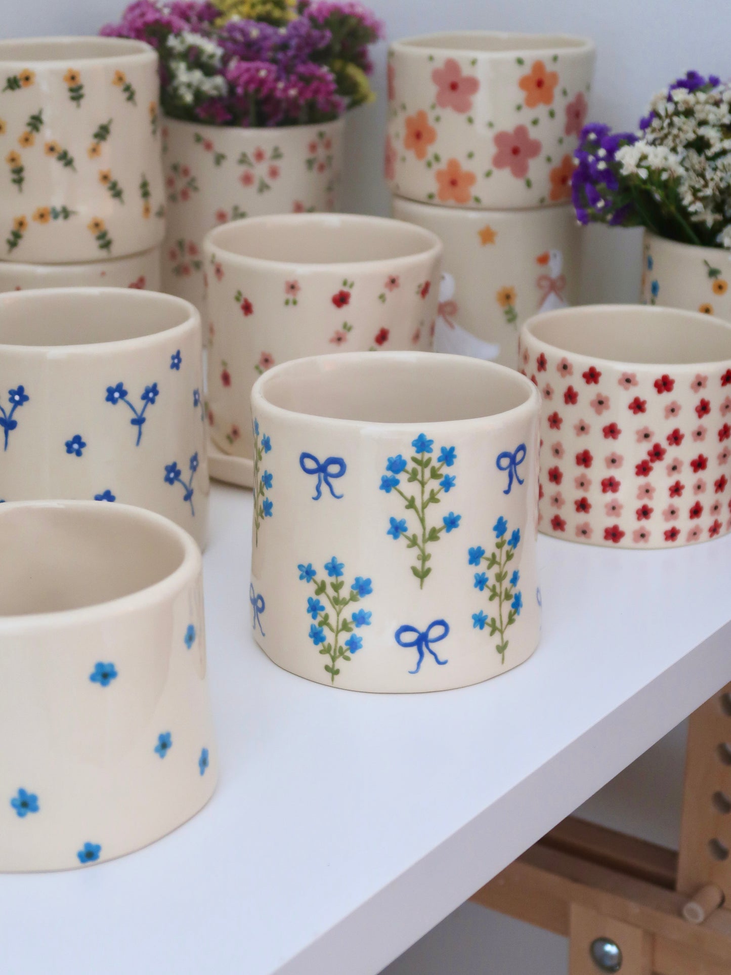 Vase with blue flowers - medium size