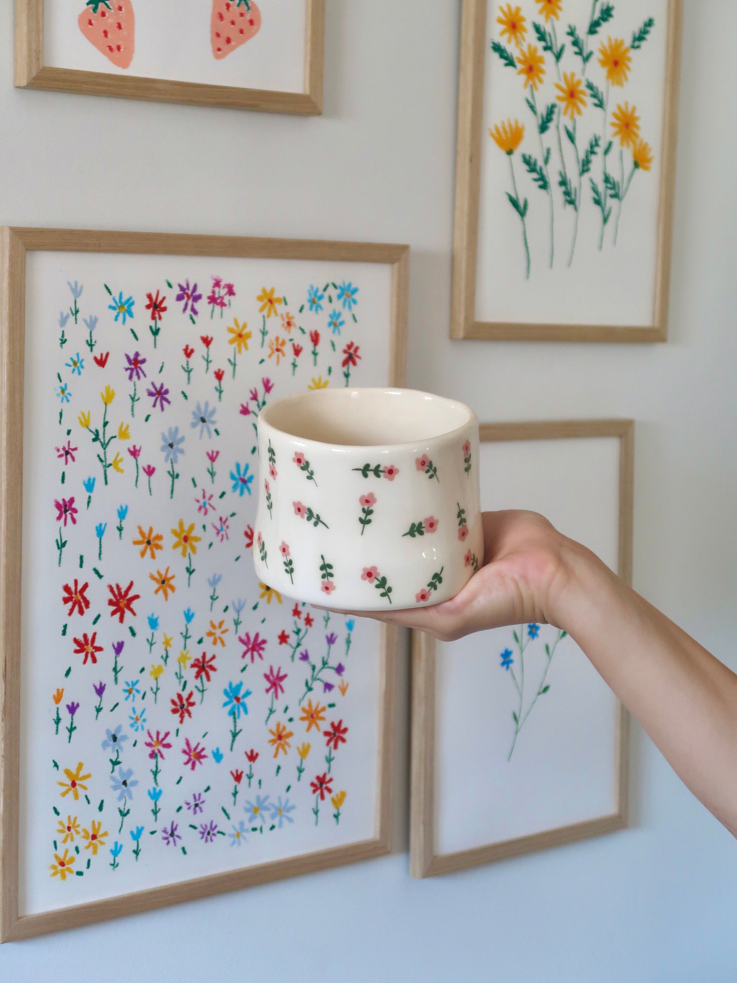 Vase with pink flowers