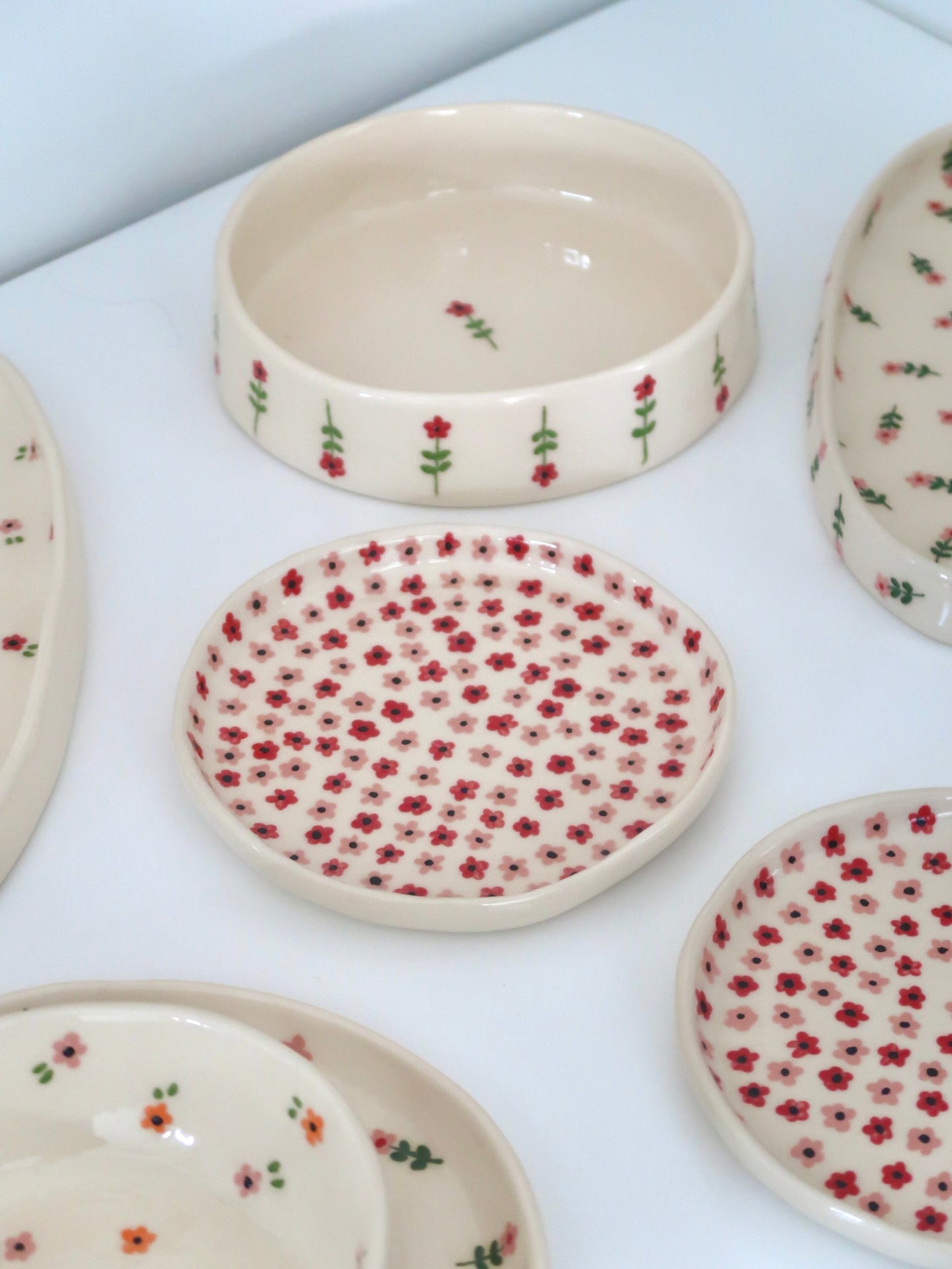 Breakfast/ dessert plate with pink and red flowers