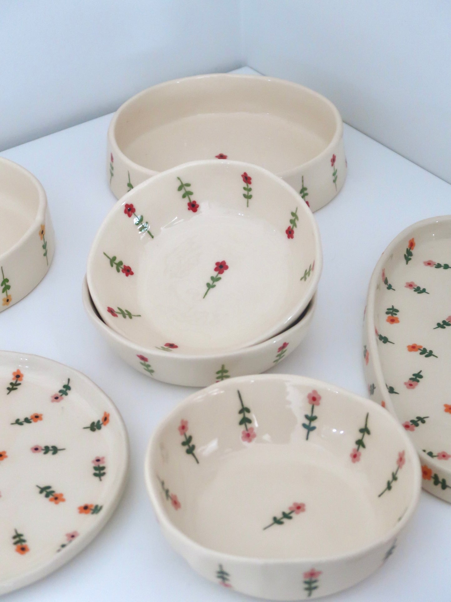 Bowl with red flowers
