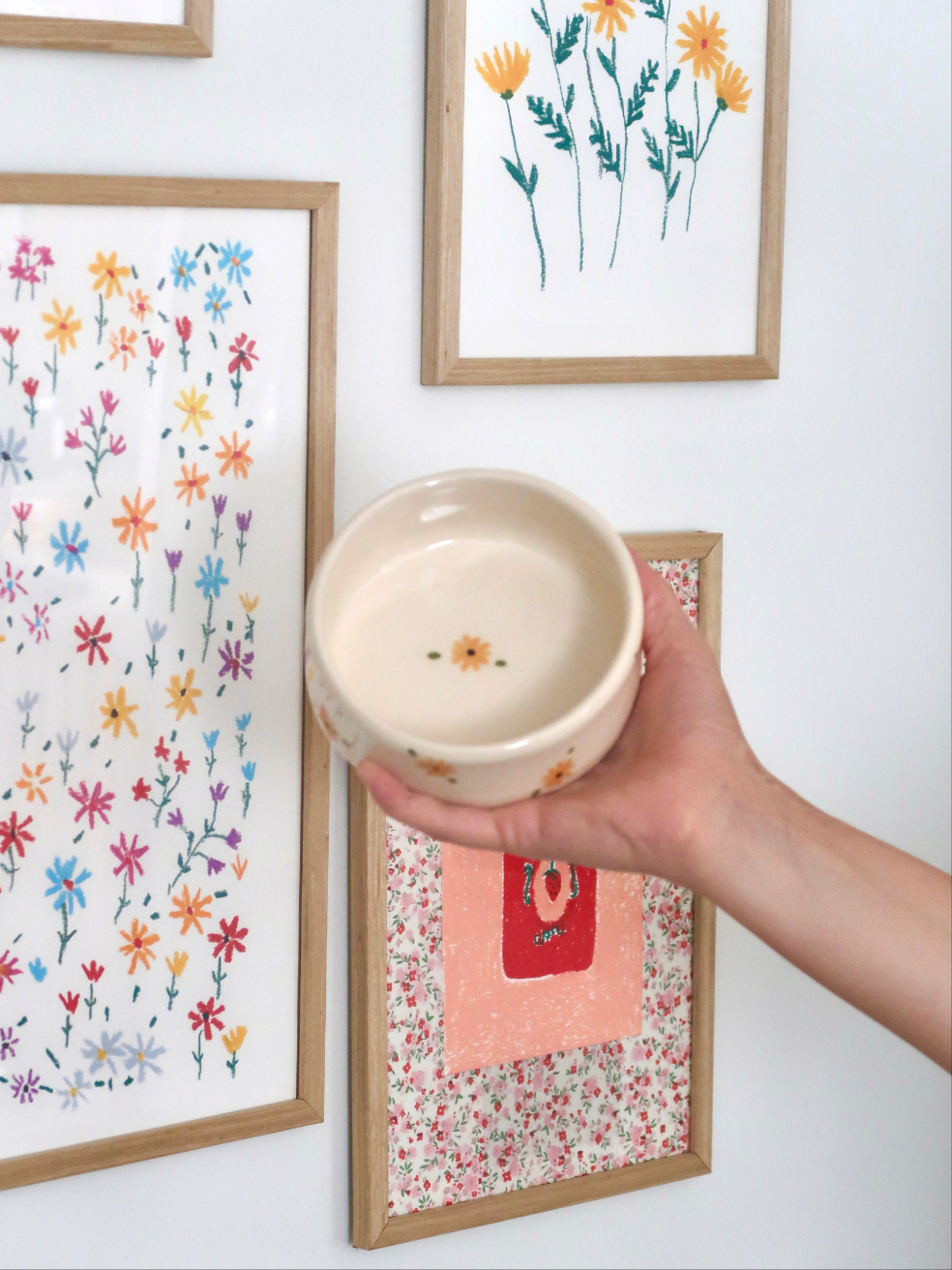 Bowl with yellow flowers