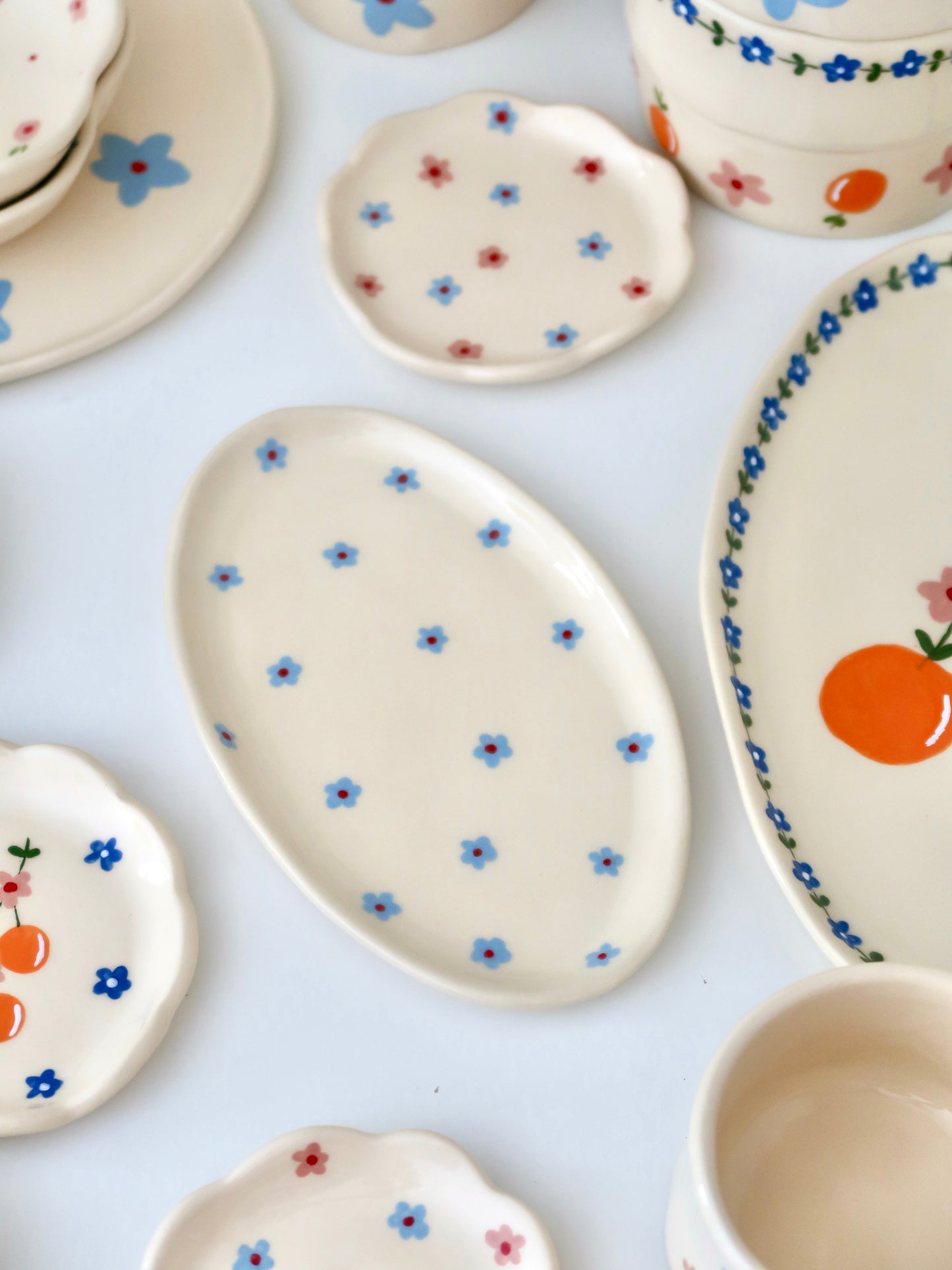 Platter with blue flowers