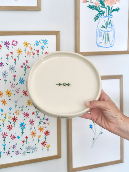 High edge plate with green flowers