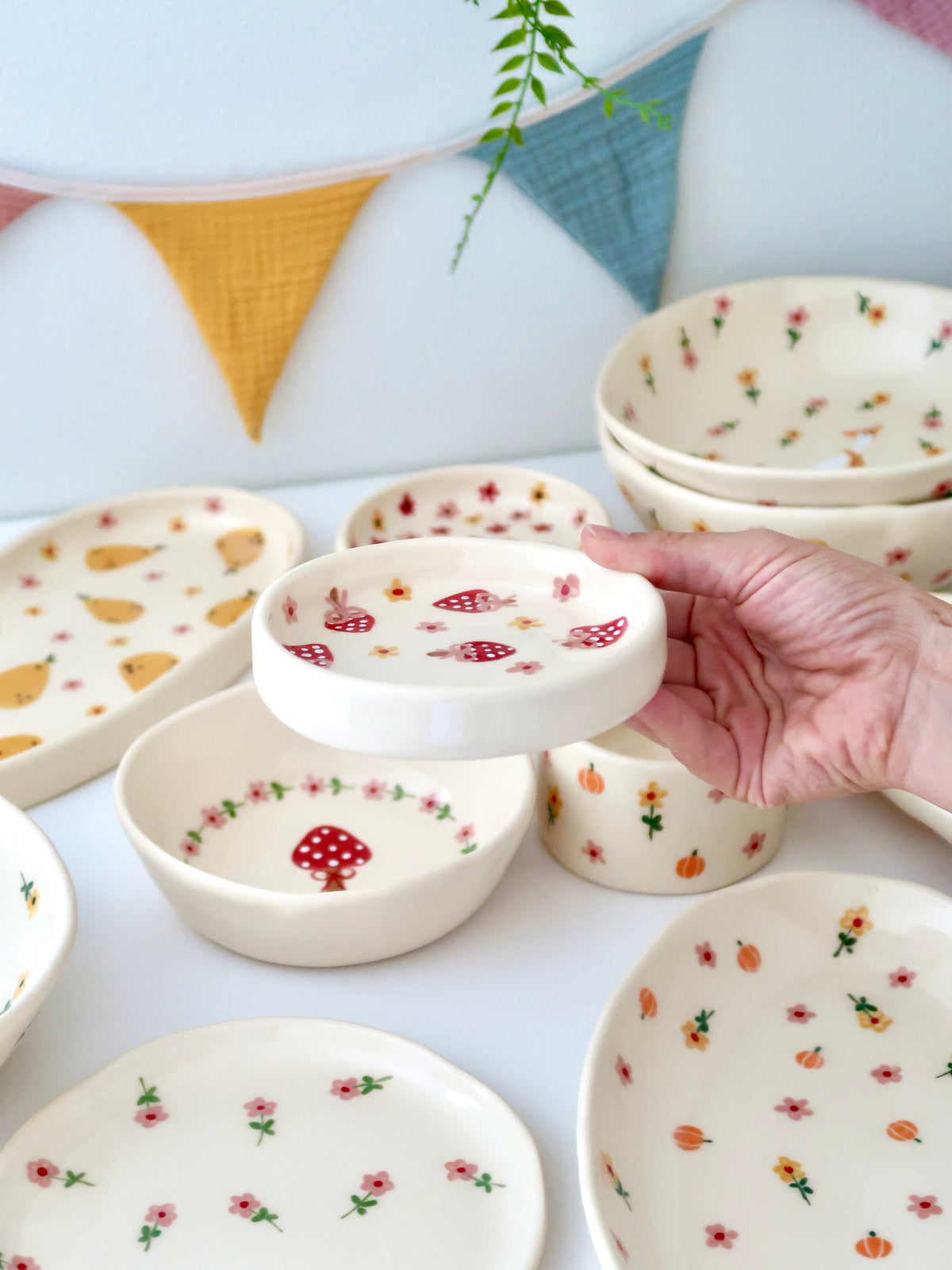 Ring dish with mushrooms pink and yellow flowers