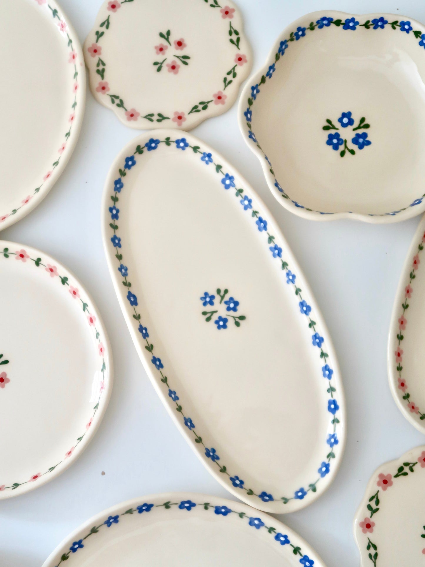 Platter with blue flowers