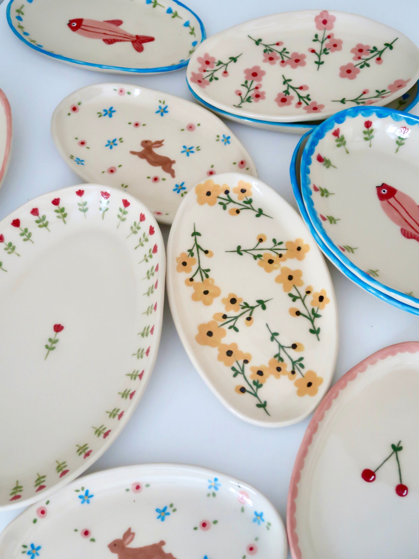 Platter with yellow flowers