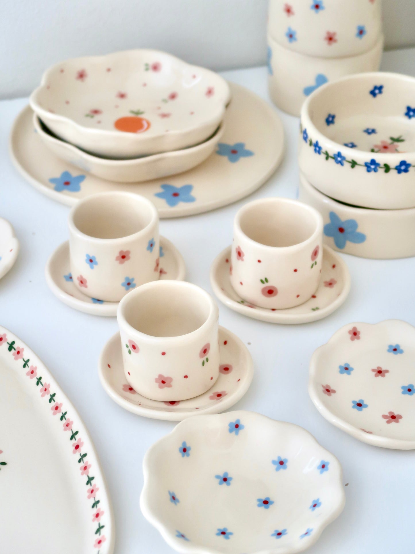 Coffee set with pink and blue flowers