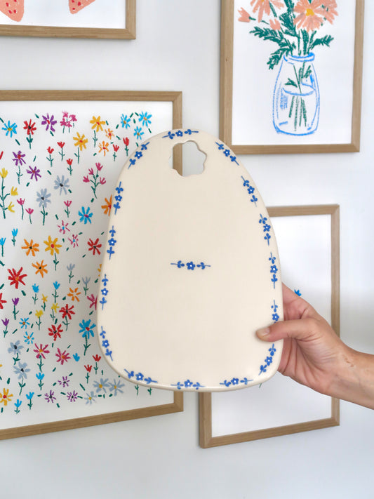 Kitchen board with blue flowers