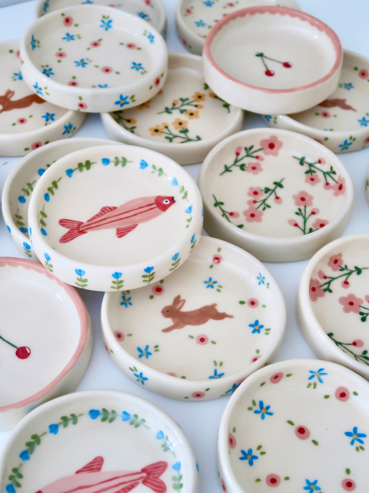 Ring dish with pink flowers