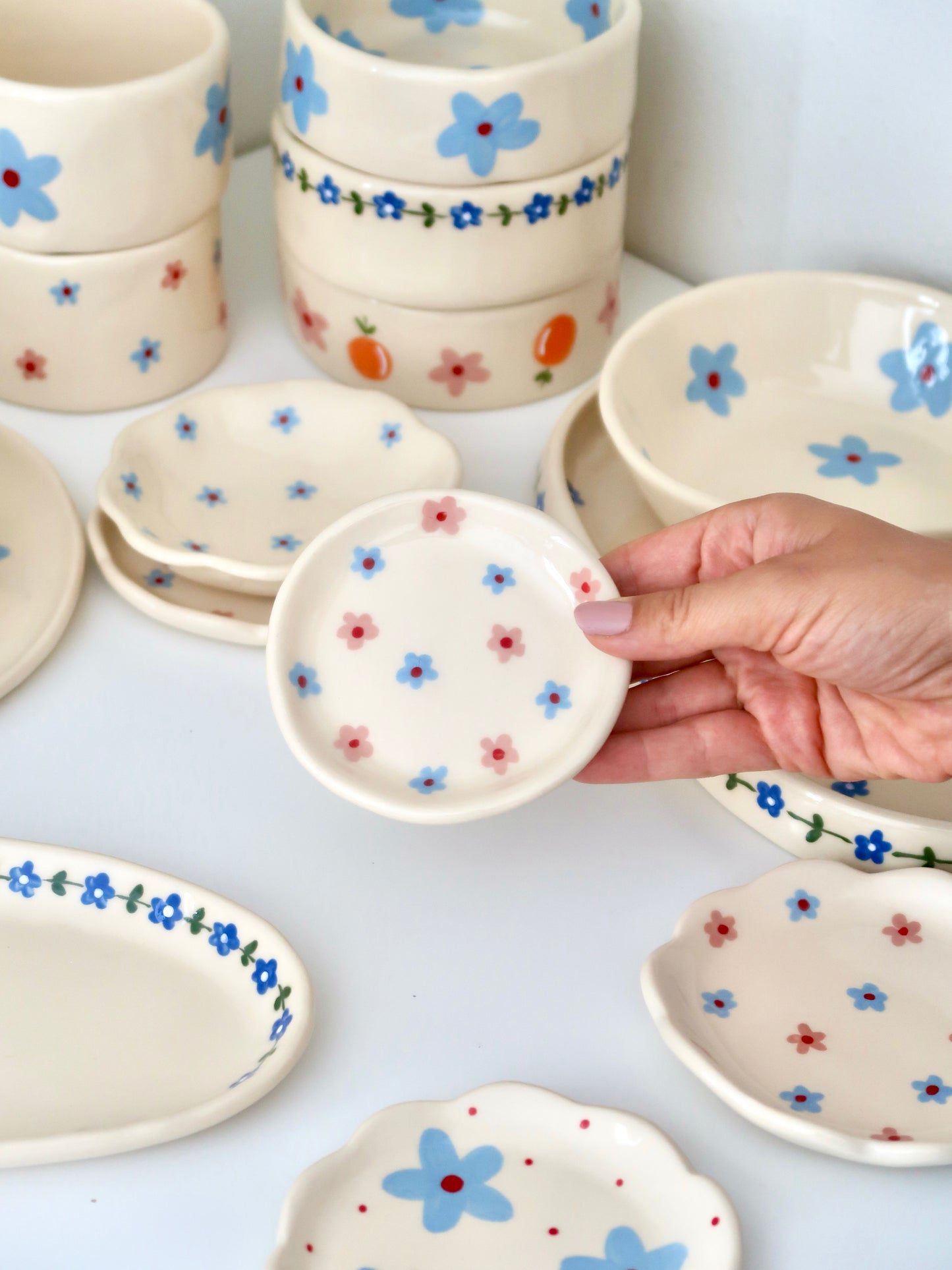 Ring dish with pink and blue flowers