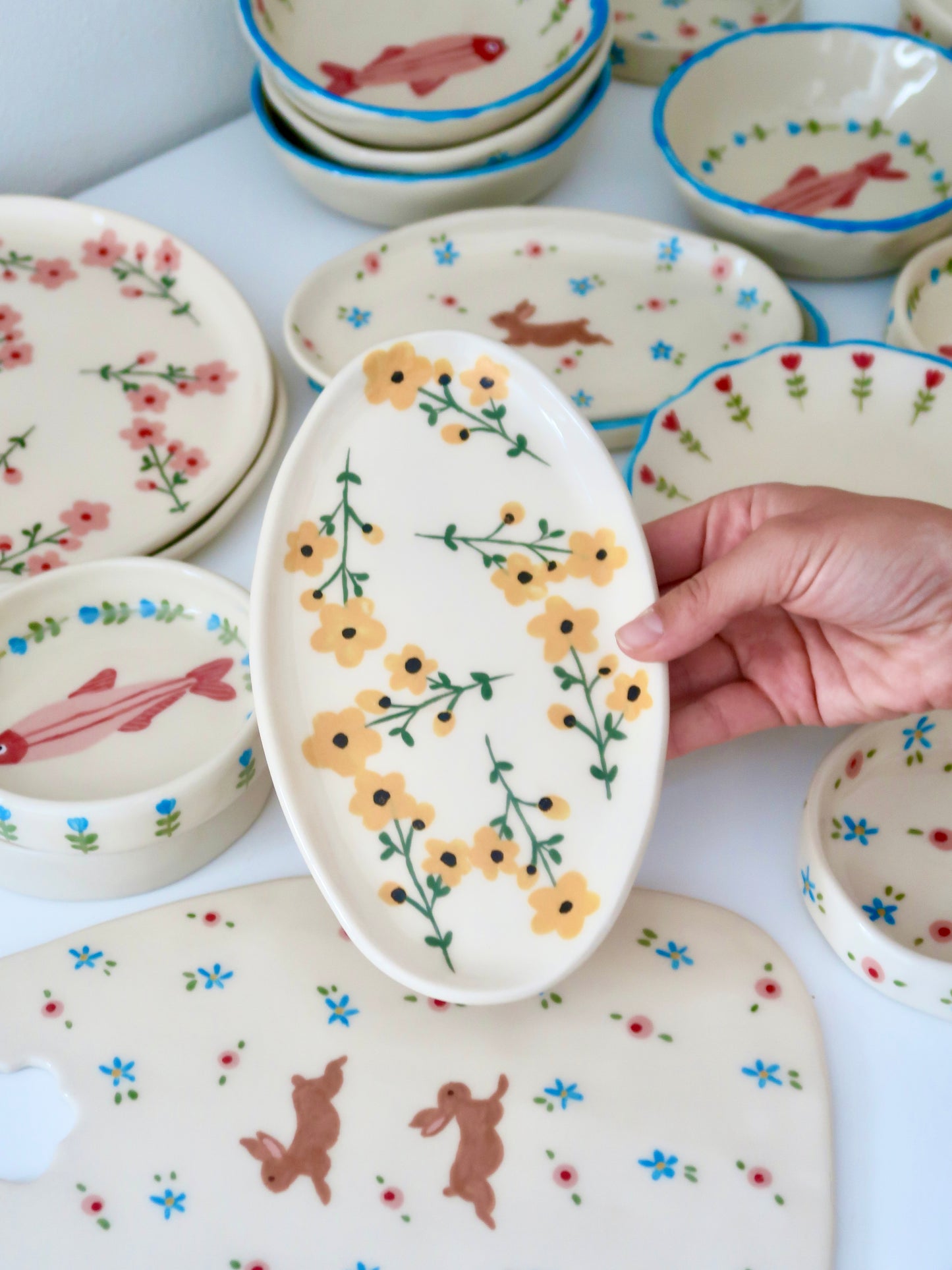 Platter with yellow flowers