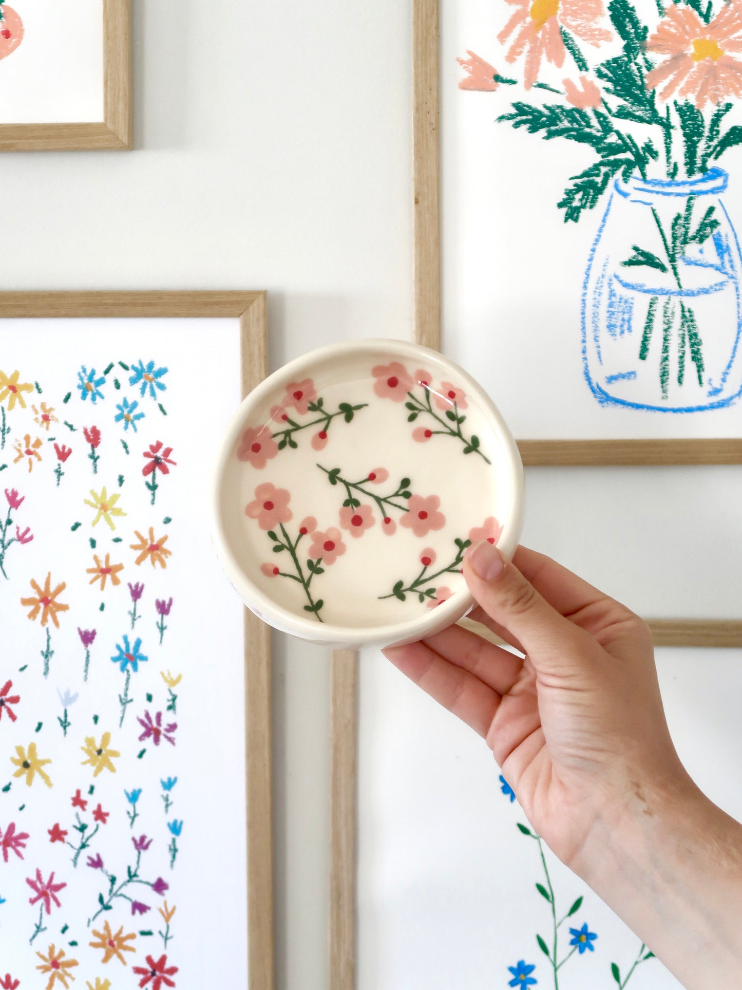 Ring dish with pink flowers