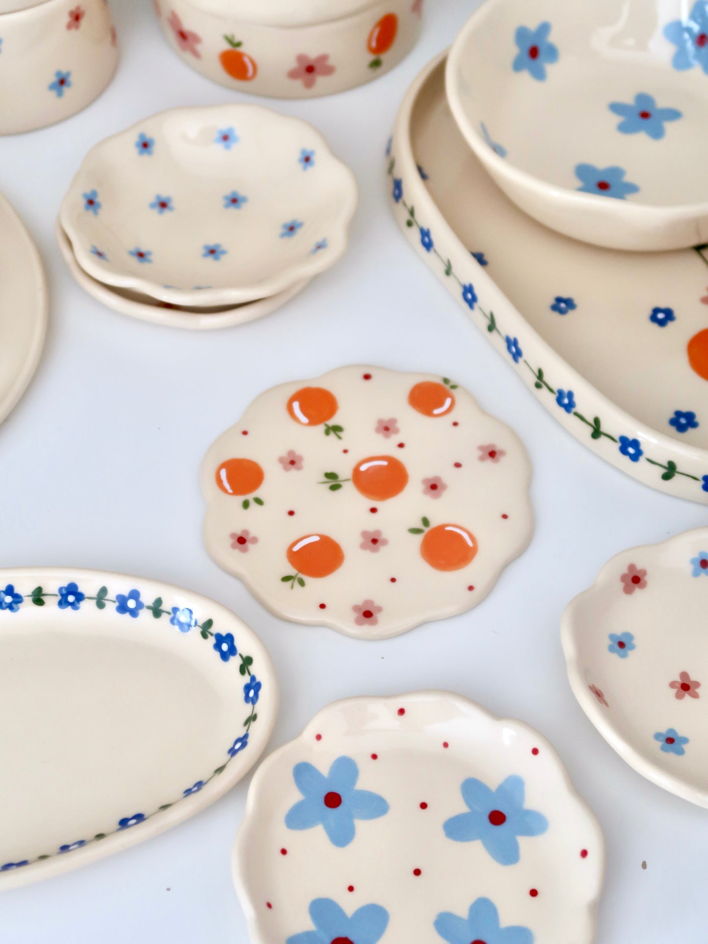 Orange & Pink Flowers Scalloped Coaster⁠