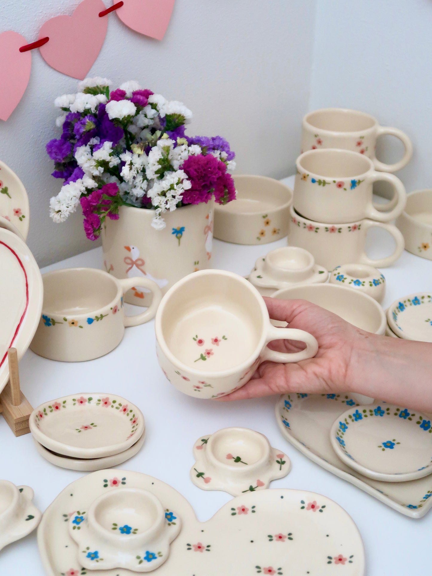 Mug with pink flowers