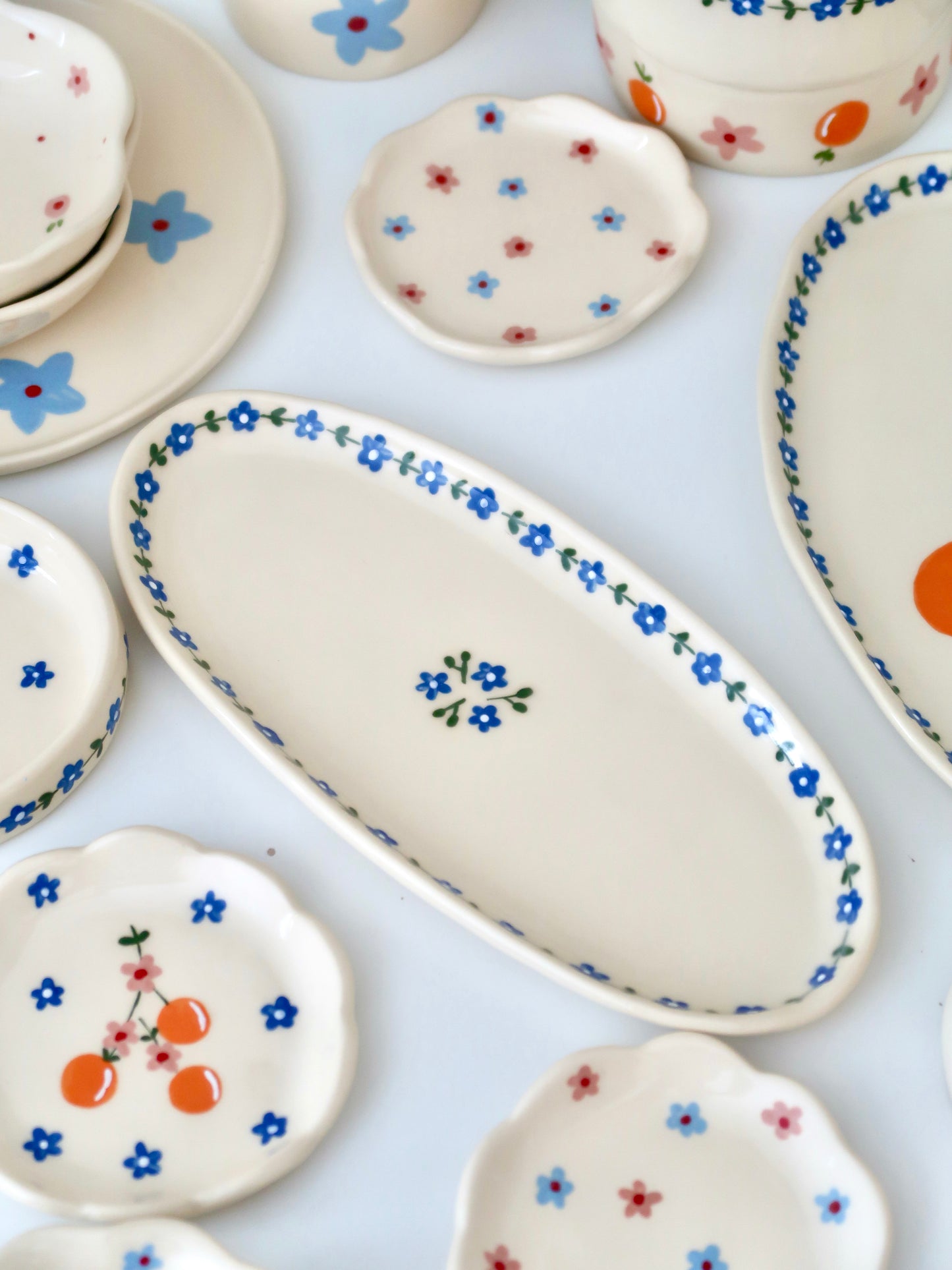Platter with blue flowers