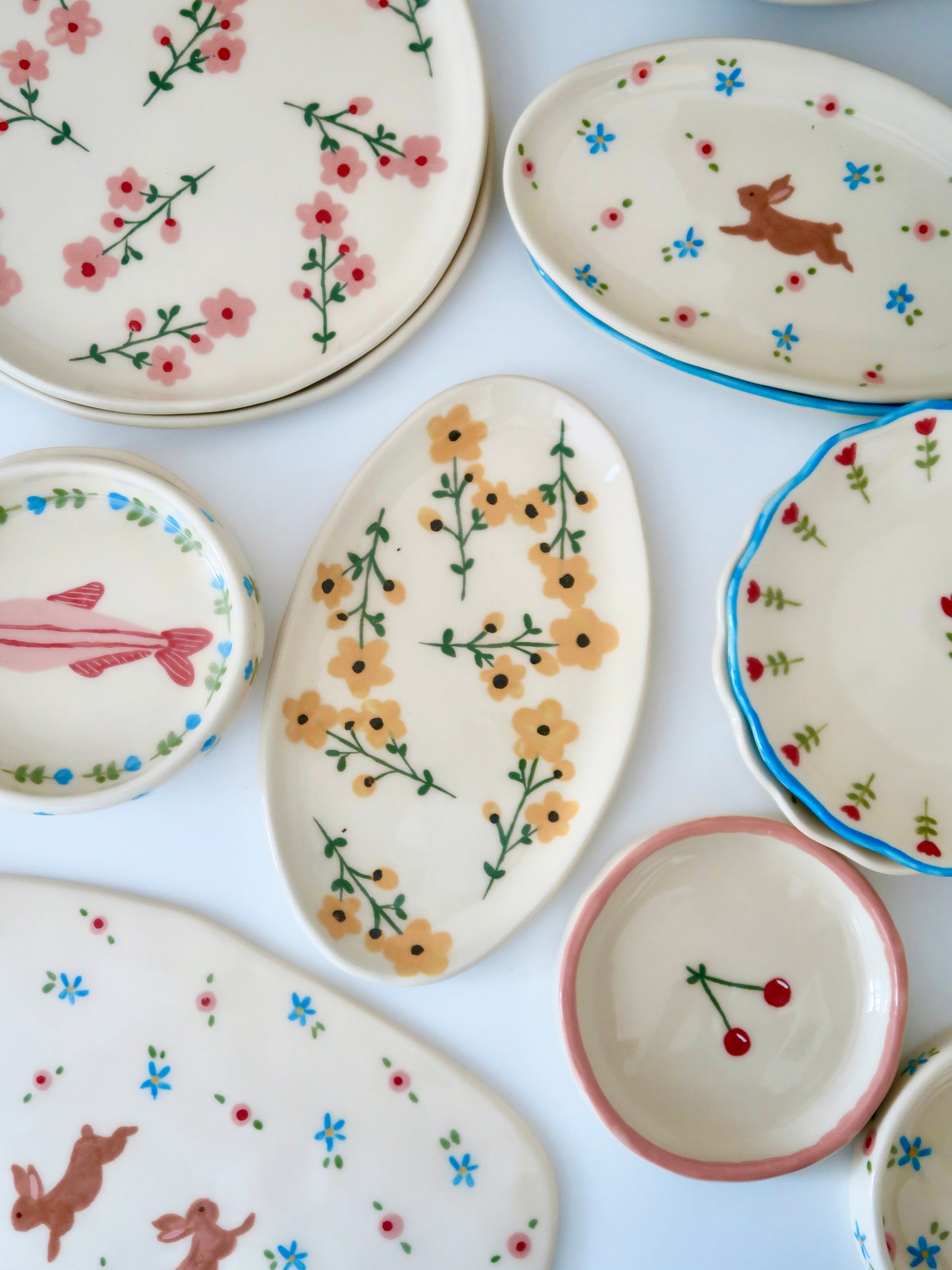 Platter with yellow flowers