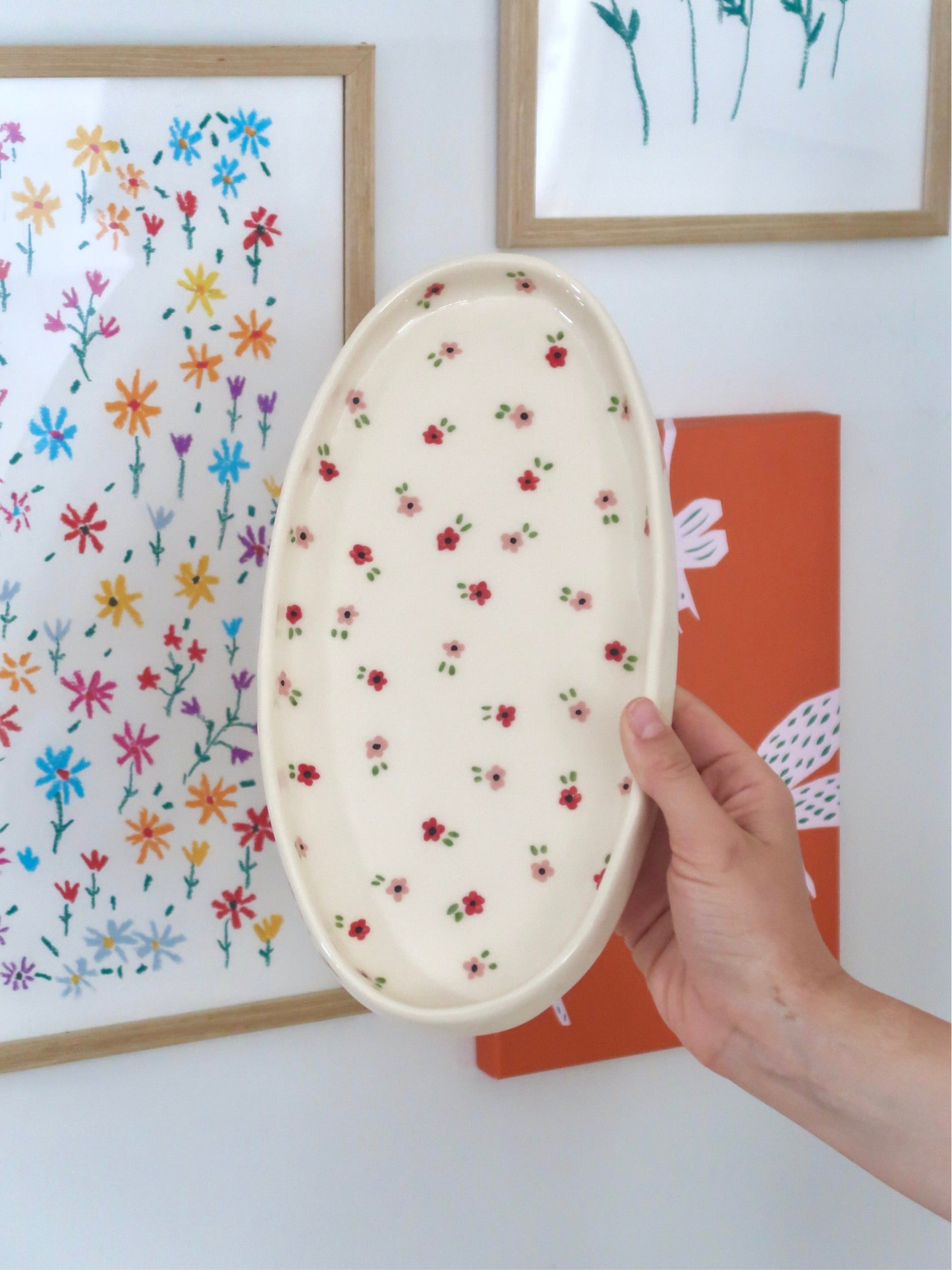 Platter with pink and red flowers