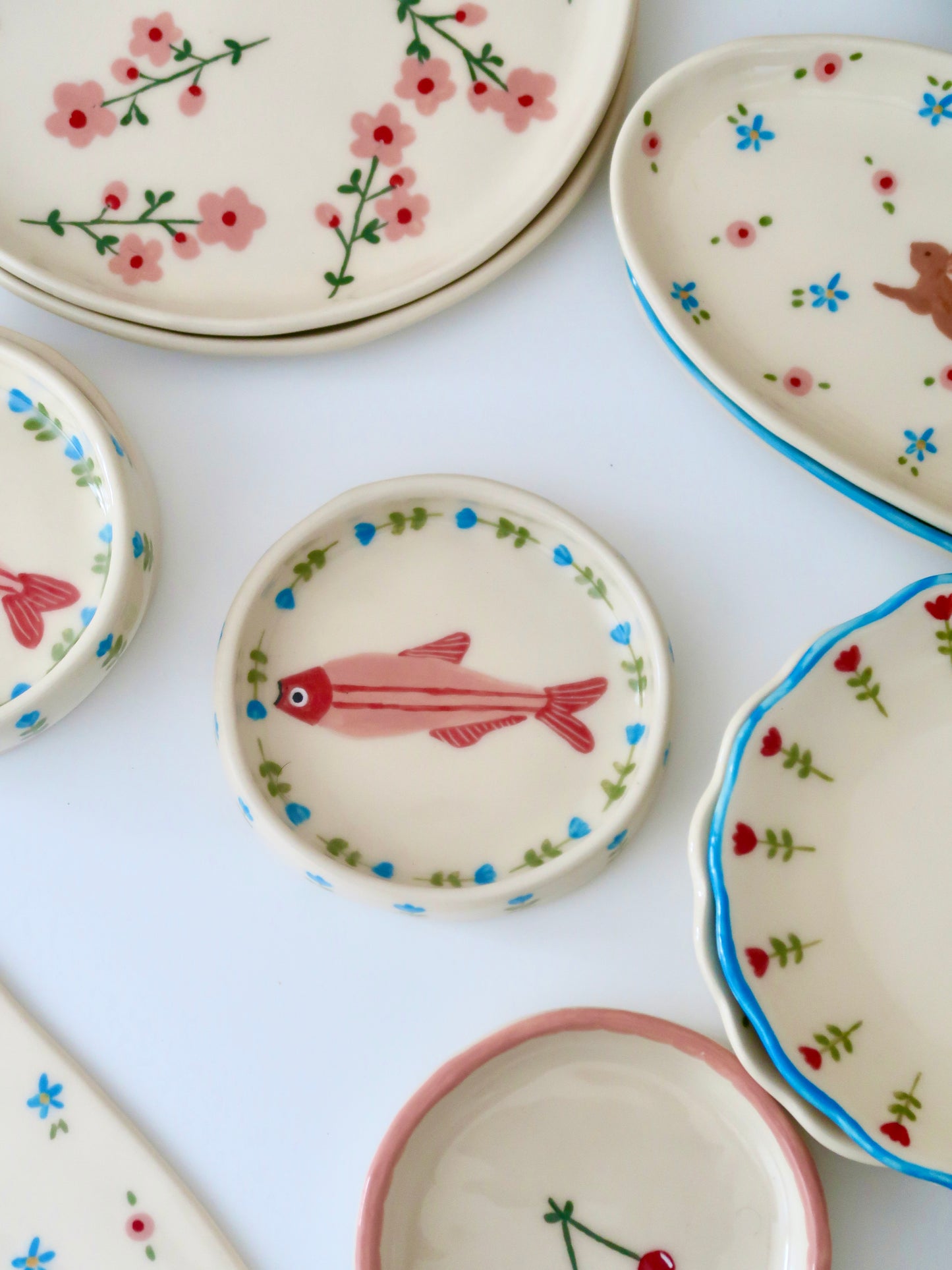 Ring dish with fish