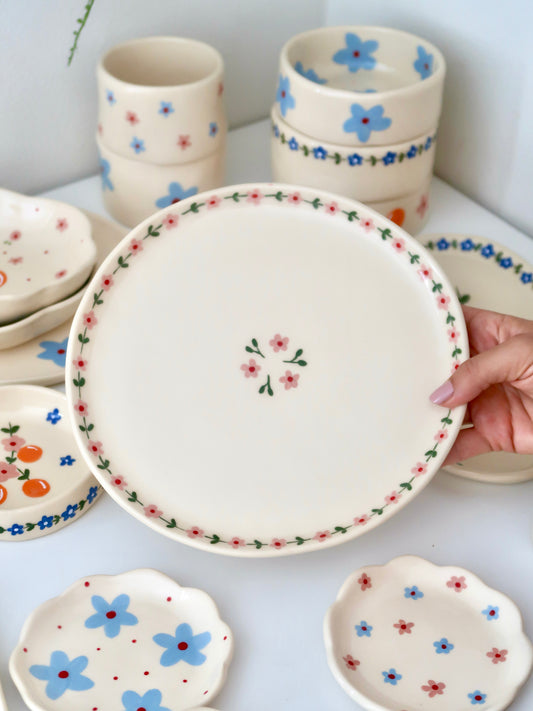Plate with pink flowers
