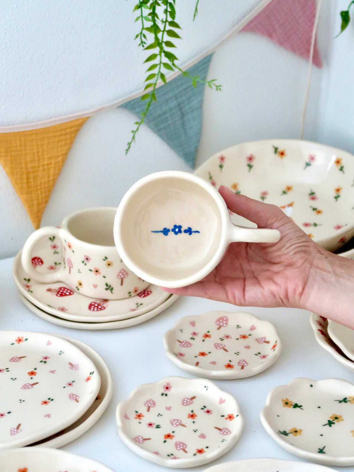 Mug with blue flowers