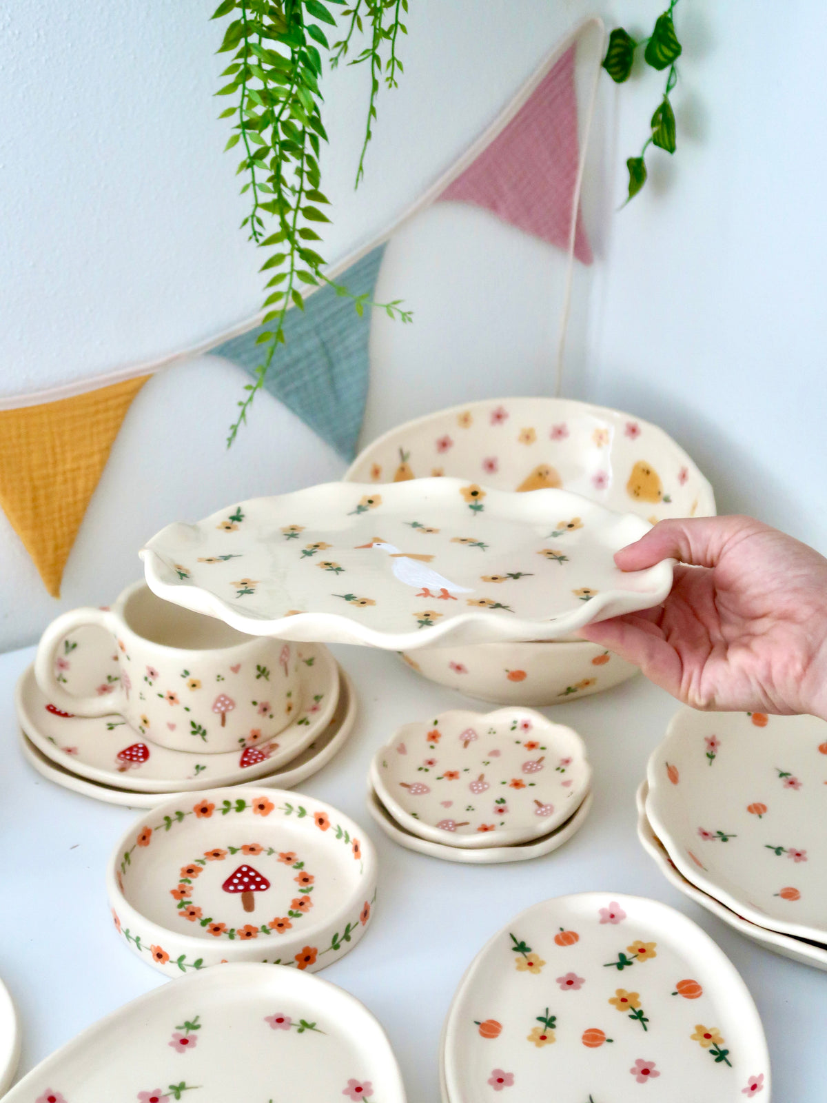 Wavy plate with a duck and yellow flowers