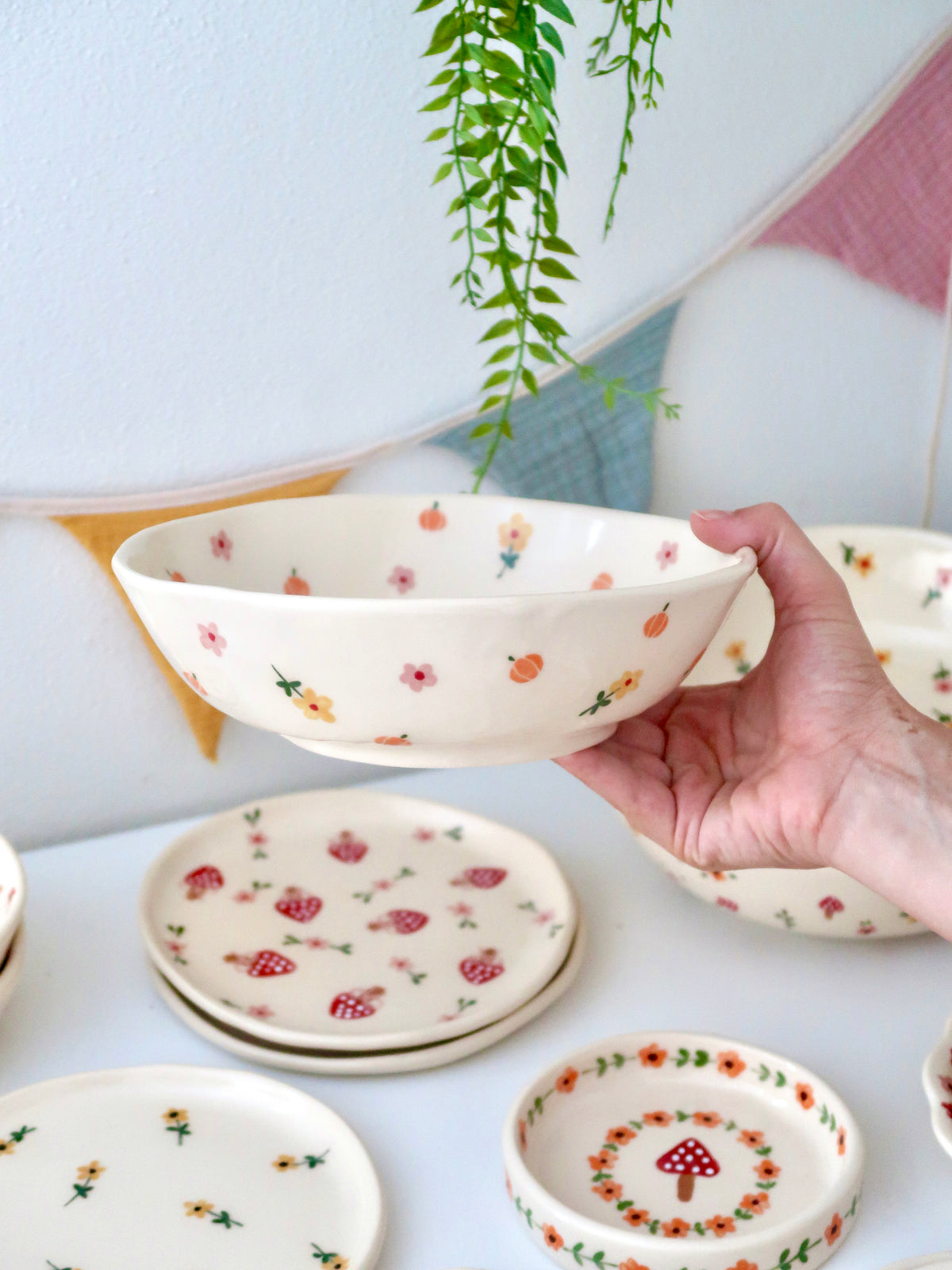 Bowl with a duck, pumpkins, pink and yellow flowers (big)