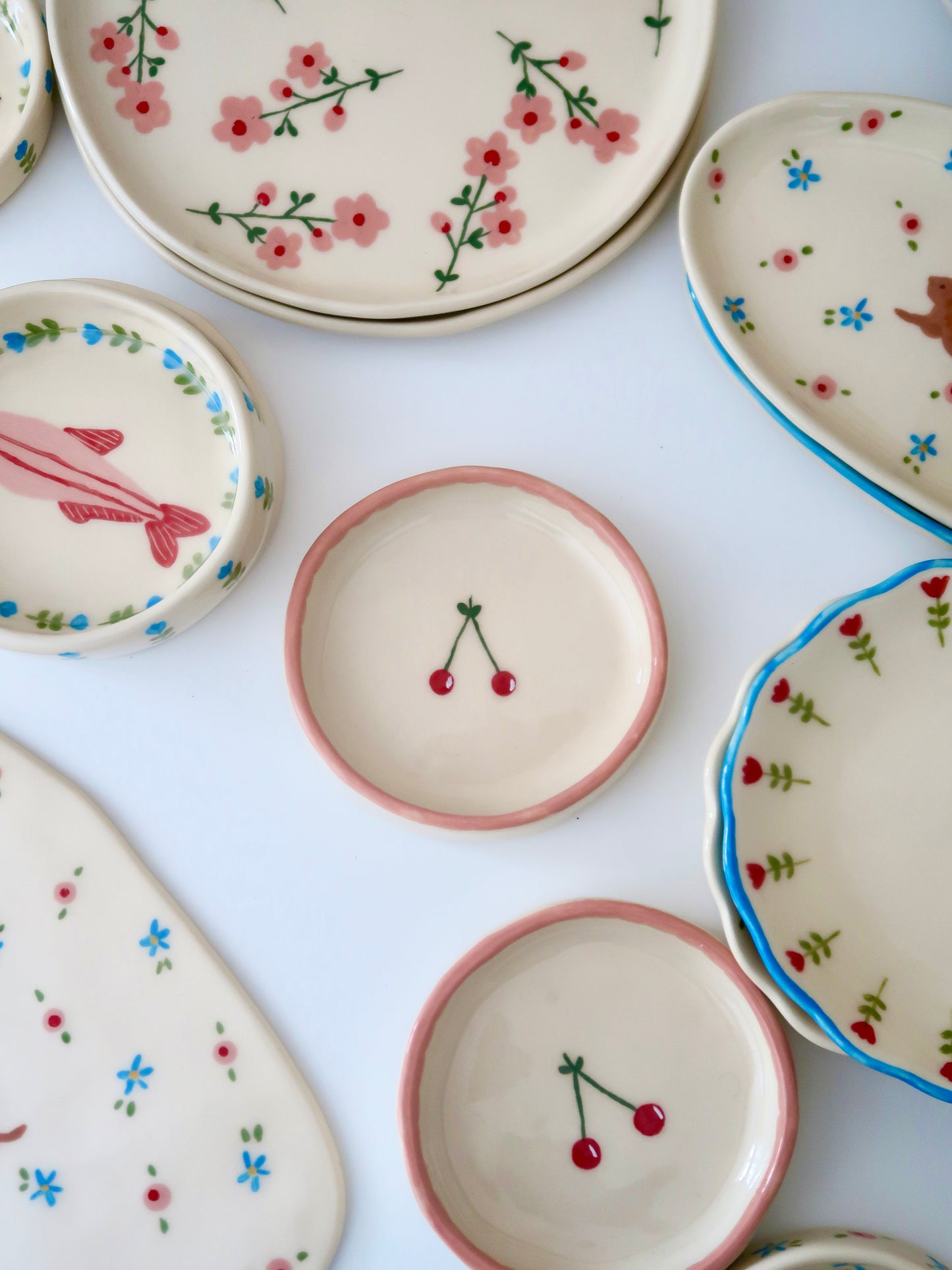 Ring dish with cherry