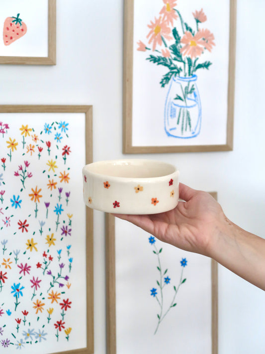 Bowl with autumn flowers