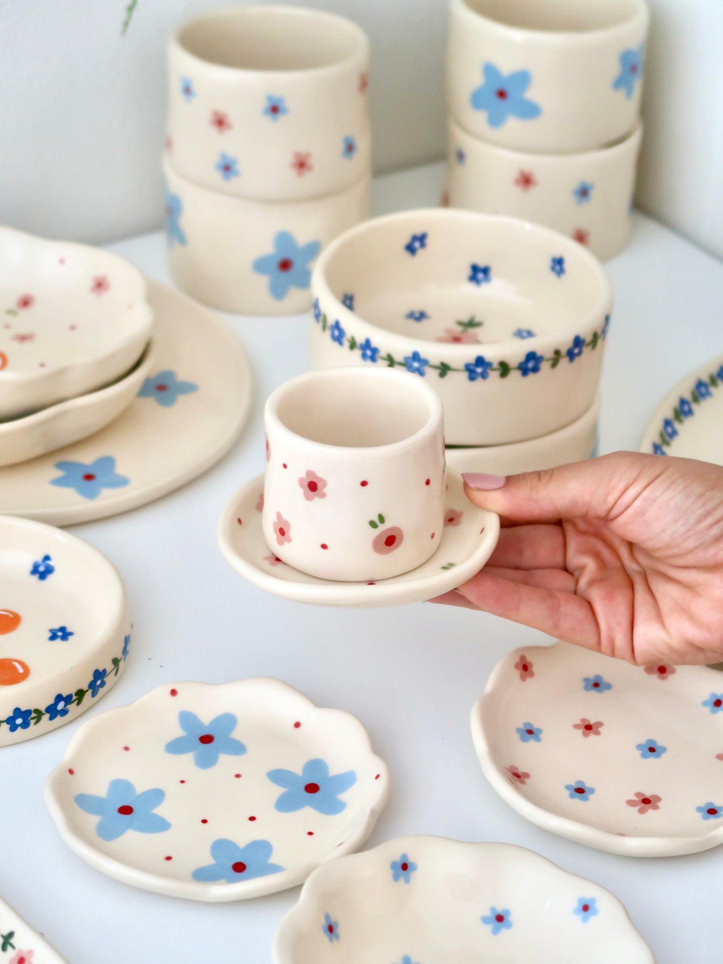 Coffee set with pink flowers