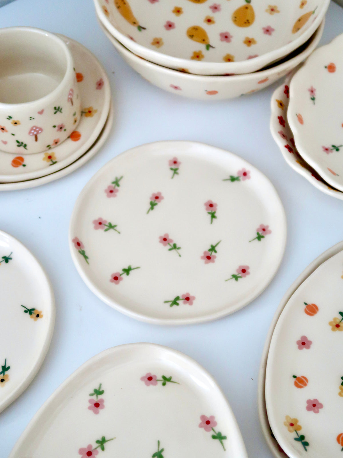 Breakfast/Dessert plate with pink flowers