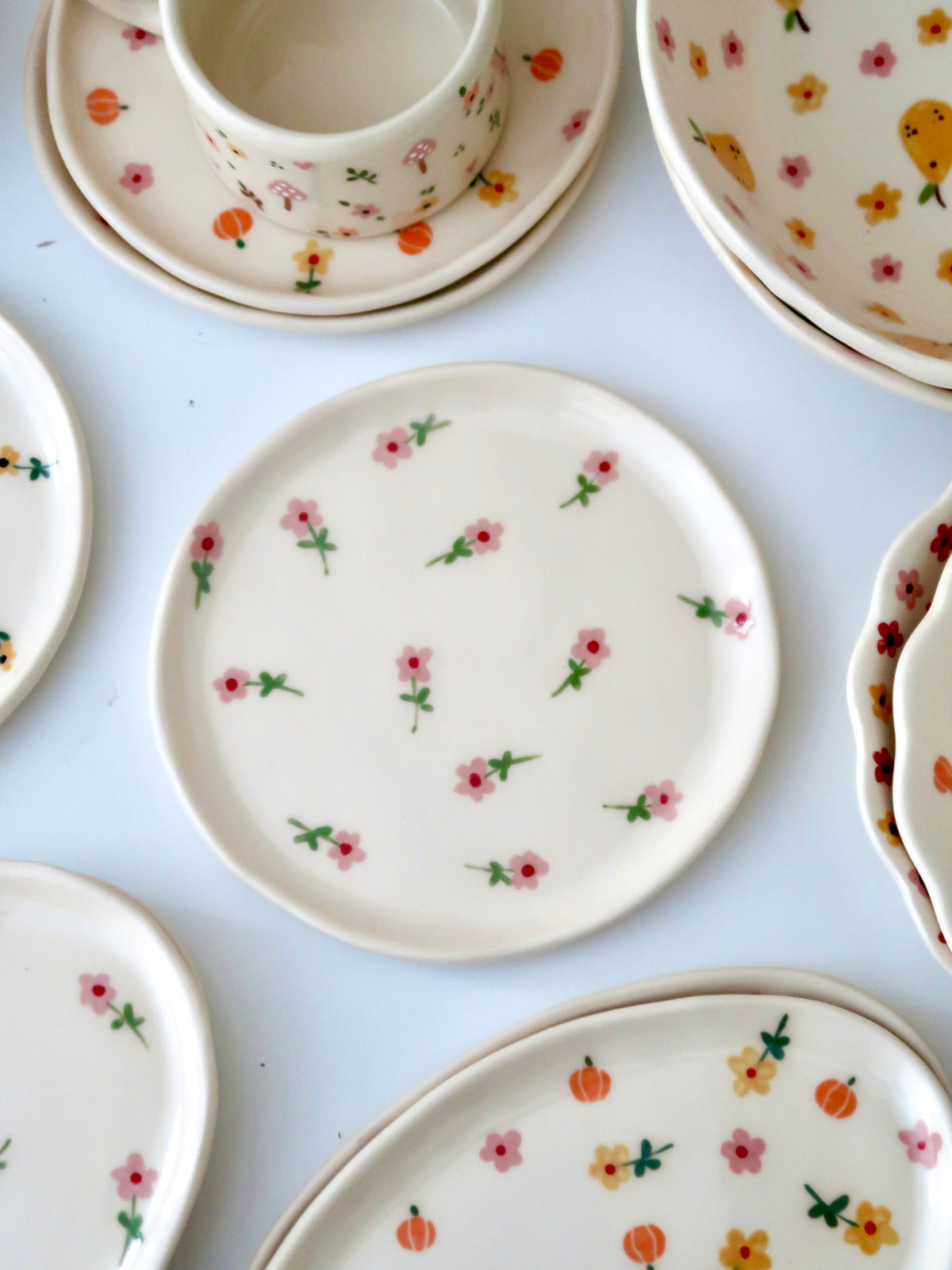 Breakfast/Dessert plate with pink flowers