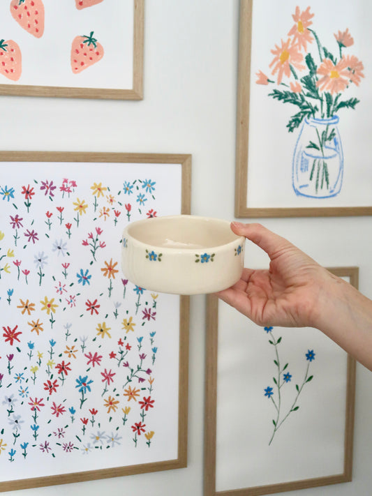 Bowl with blue flowers