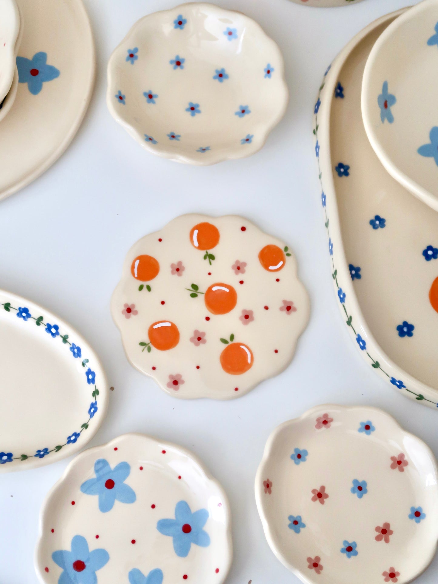 Orange & Pink Flowers Scalloped Coaster⁠