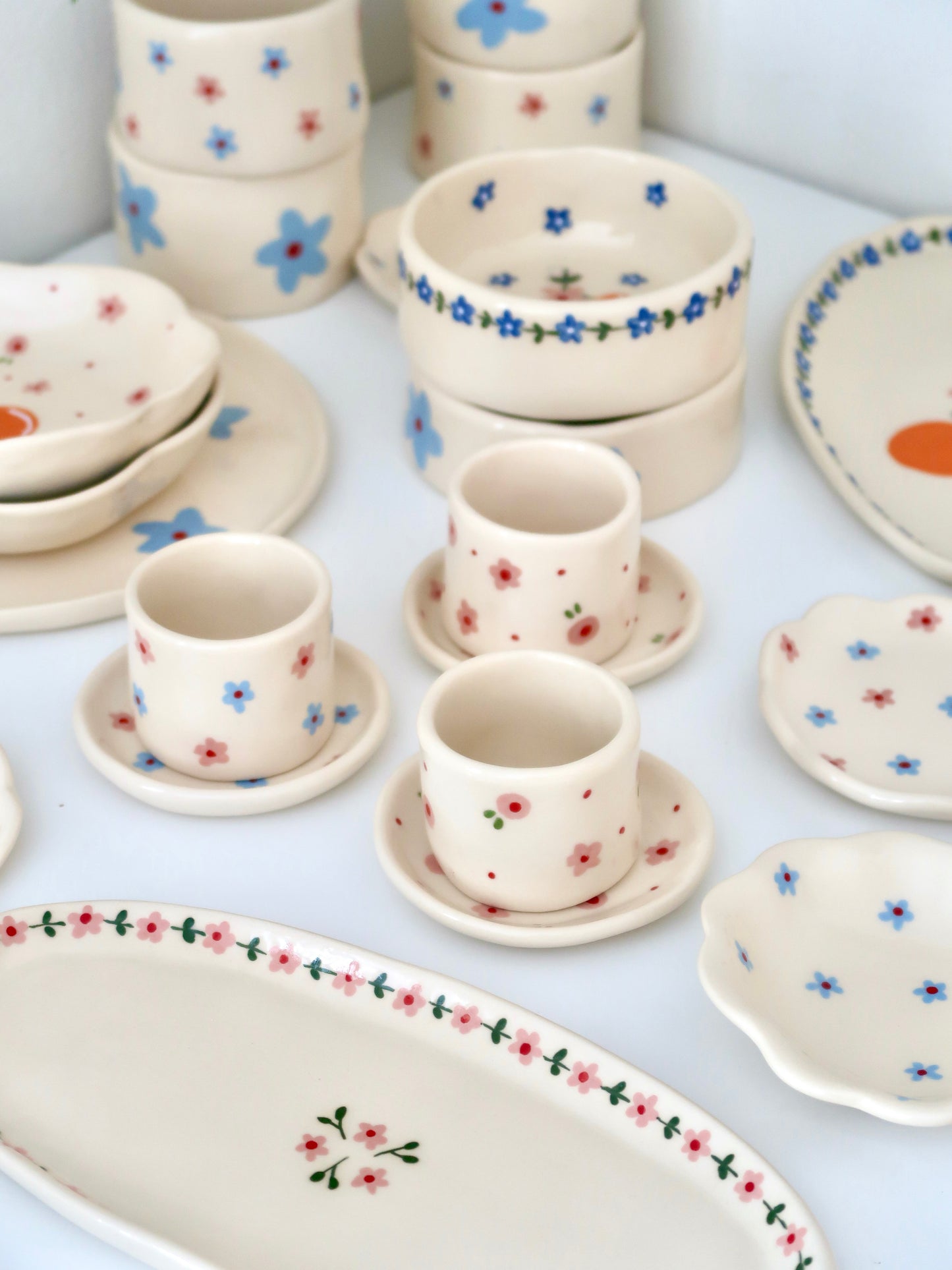 Coffee set with pink and blue flowers