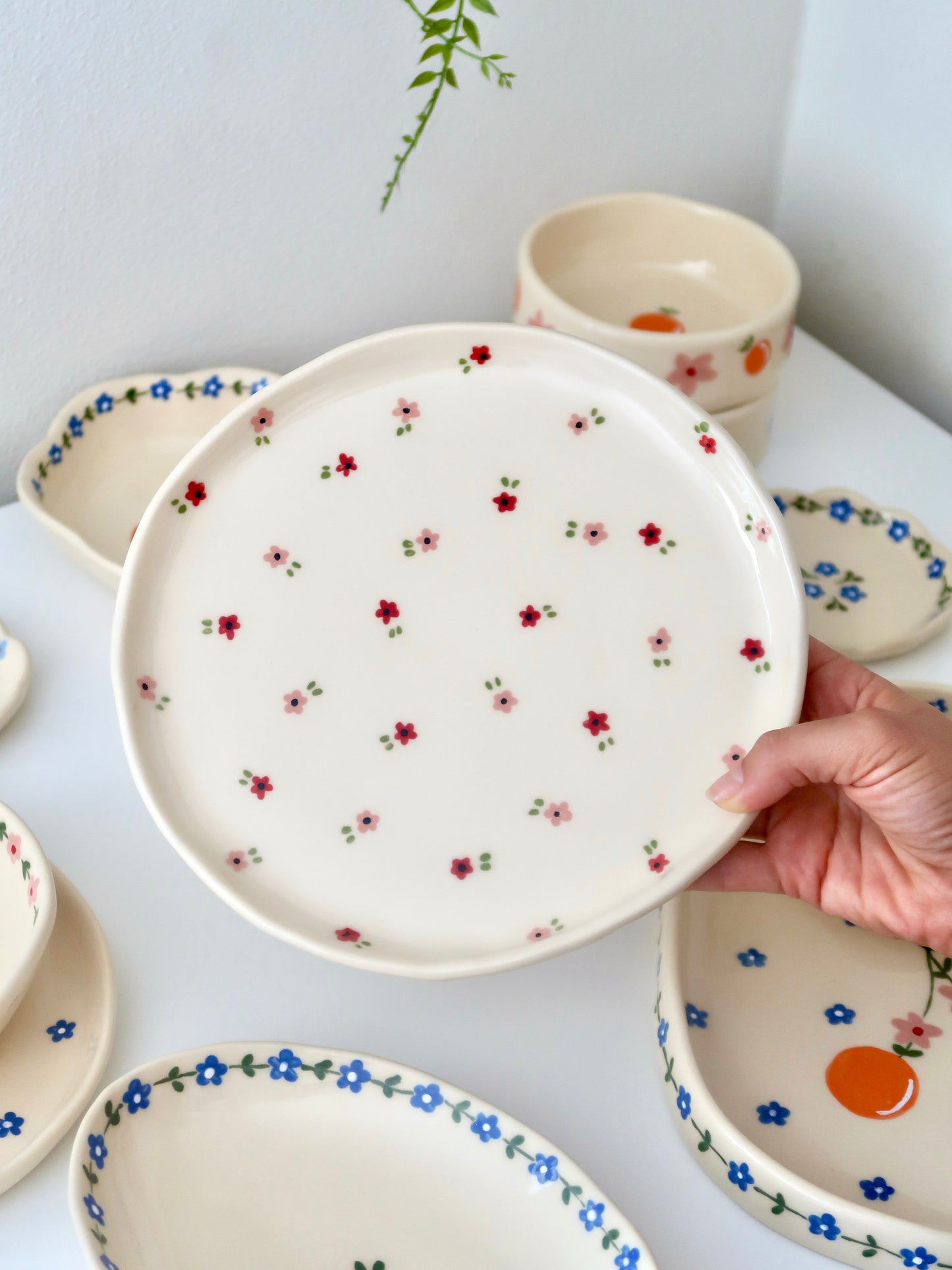 Plate with red and pink flowers