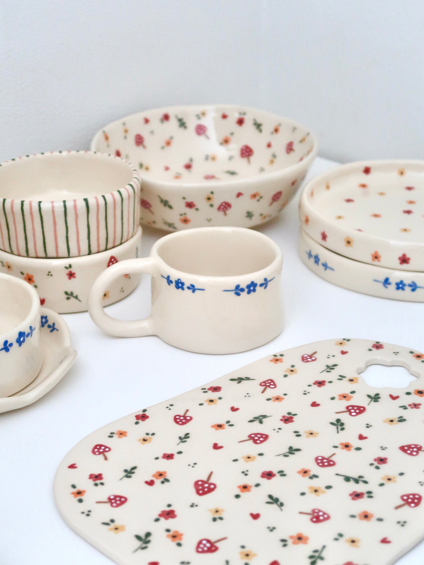Mug with blue flowers