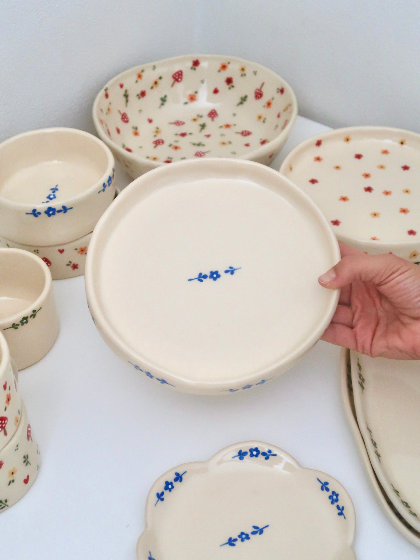 High edge plate with blue flowers